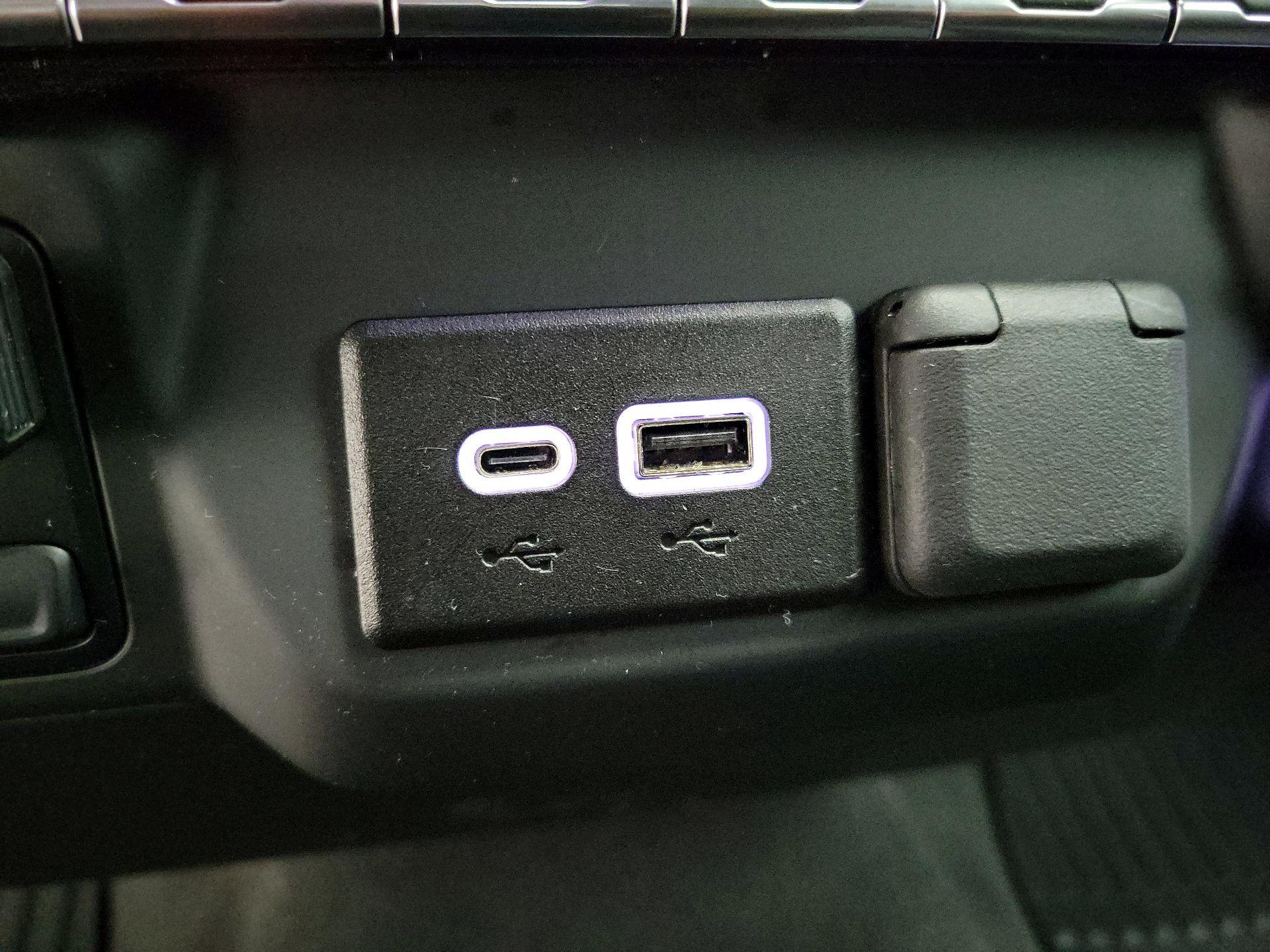 Thumbnail: 2024 Chevrolet Silverado 1500 - 18