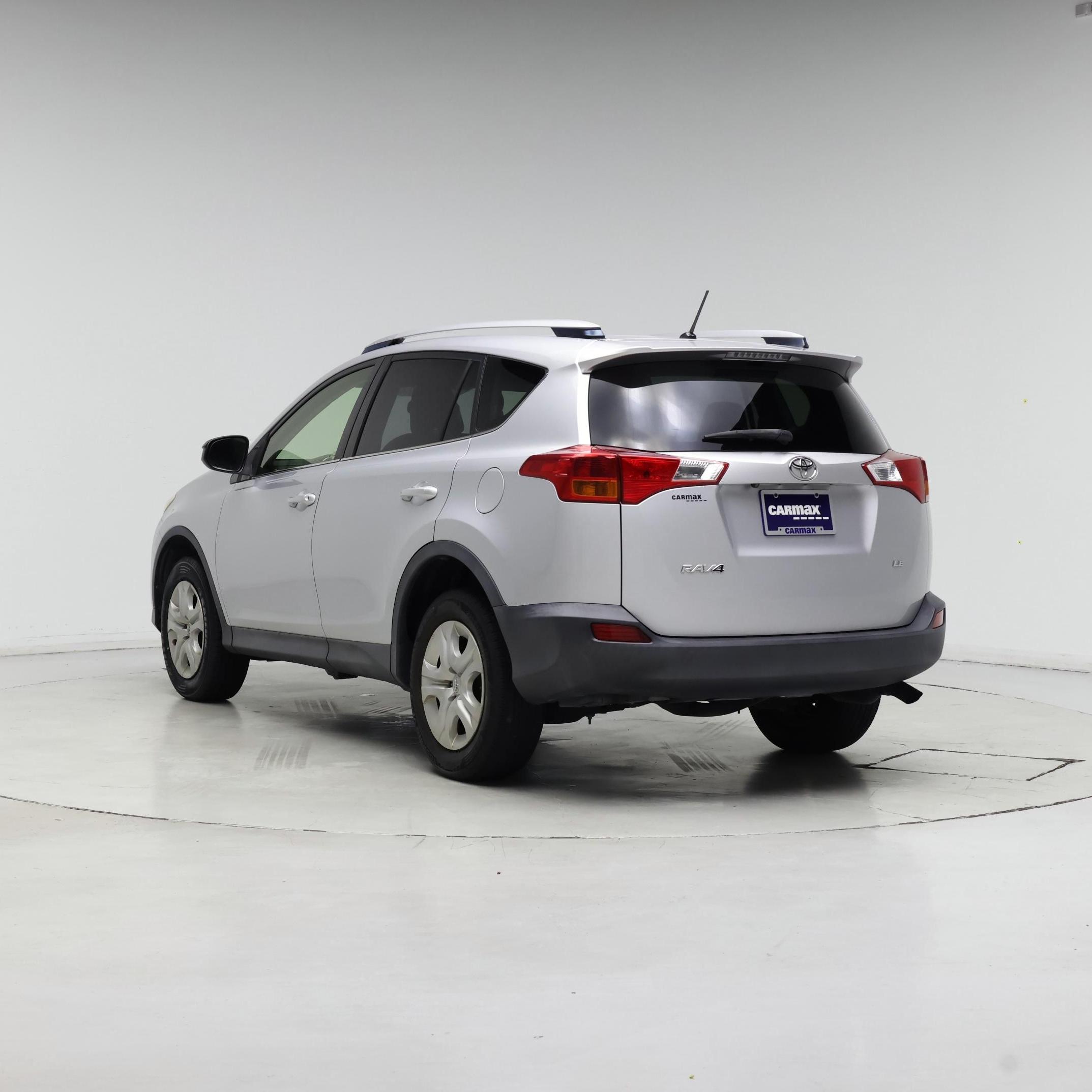 Thumbnail: 2015 Toyota RAV4 - 2