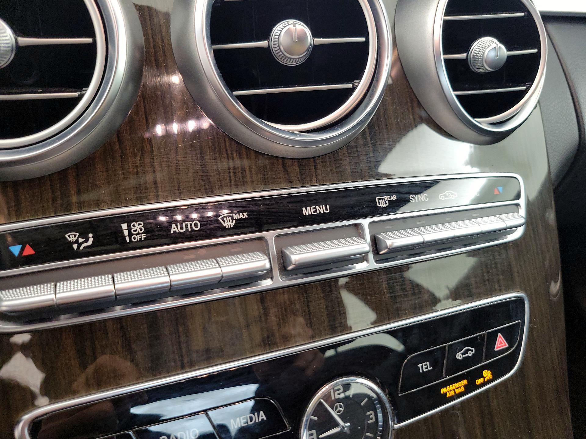 Thumbnail: 2019 Mercedes-Benz C-Class - 16