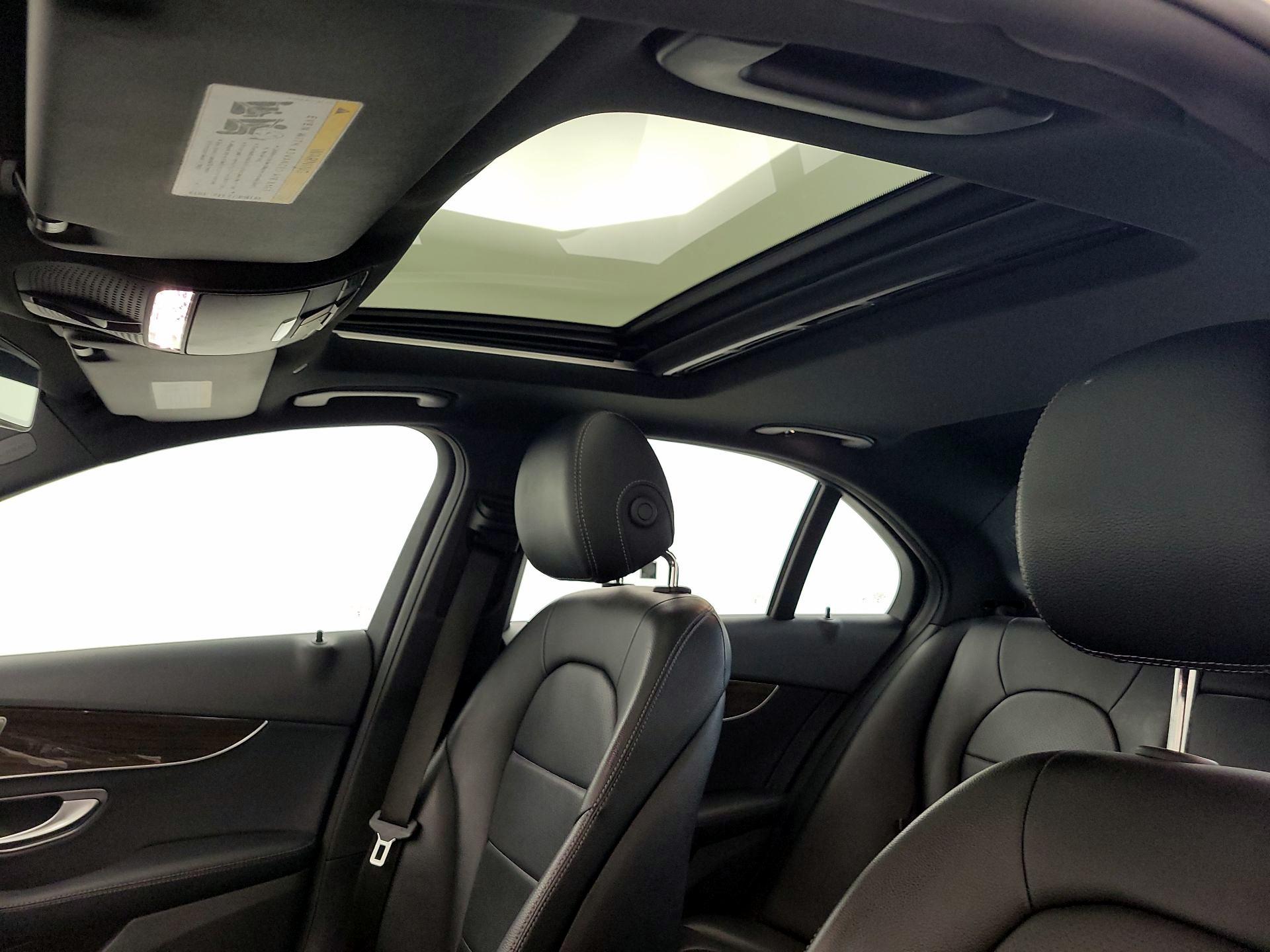 Thumbnail: 2019 Mercedes-Benz C-Class - 19