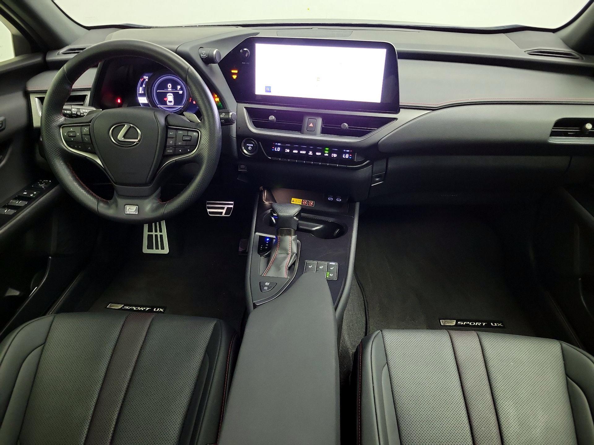 Thumbnail: 2024 Lexus UX - 9