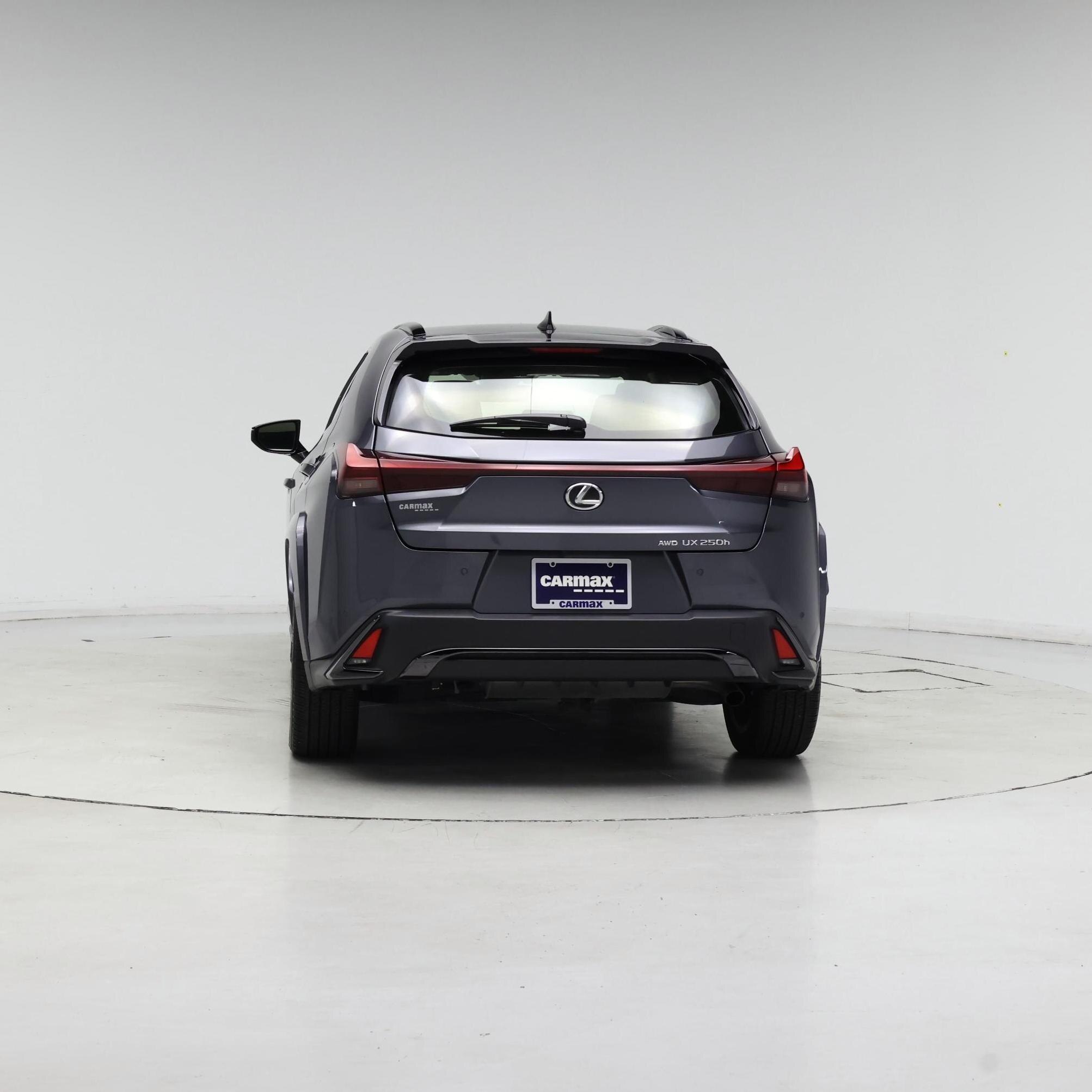 Thumbnail: 2024 Lexus UX - 6