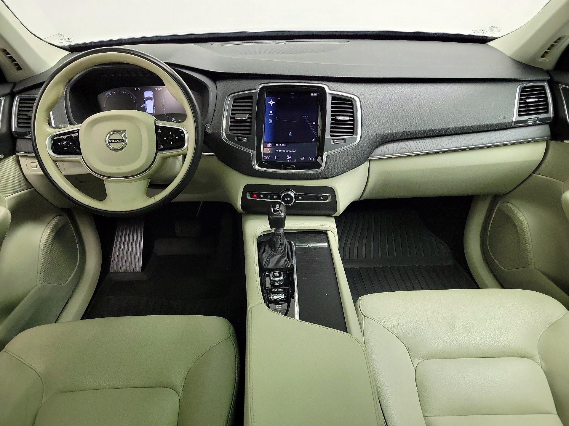 Thumbnail: 2020 Volvo XC90 - 9