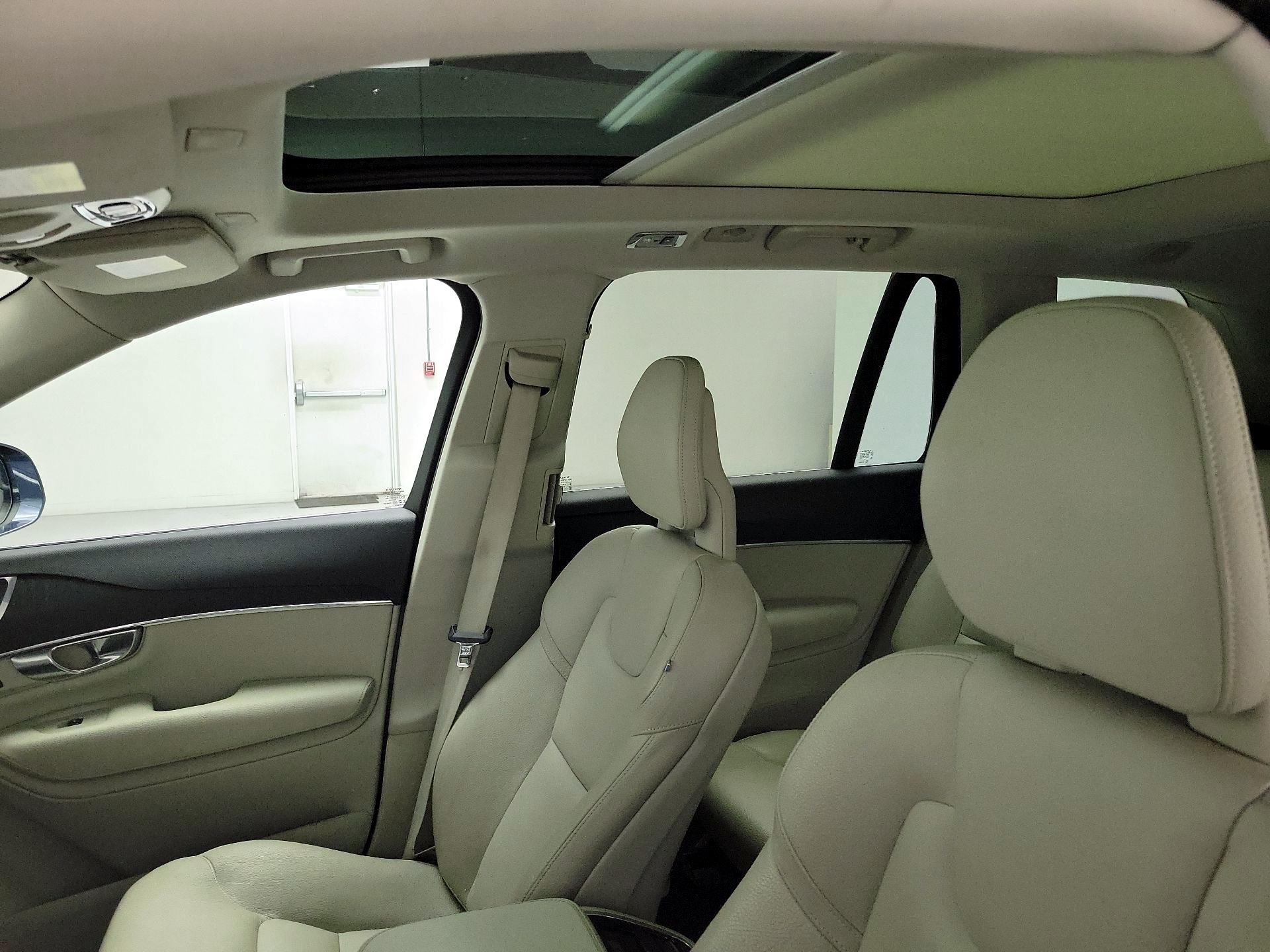 Thumbnail: 2020 Volvo XC90 - 20