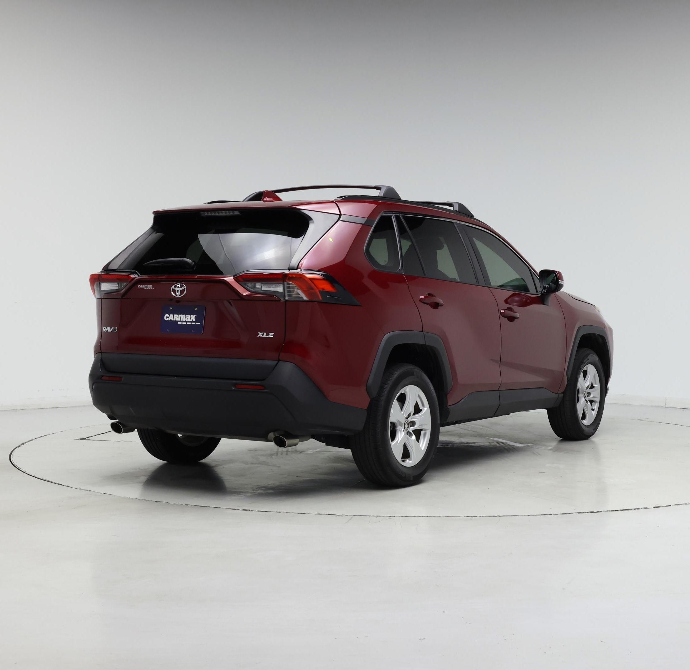 Thumbnail: 2021 Toyota RAV4 - 8