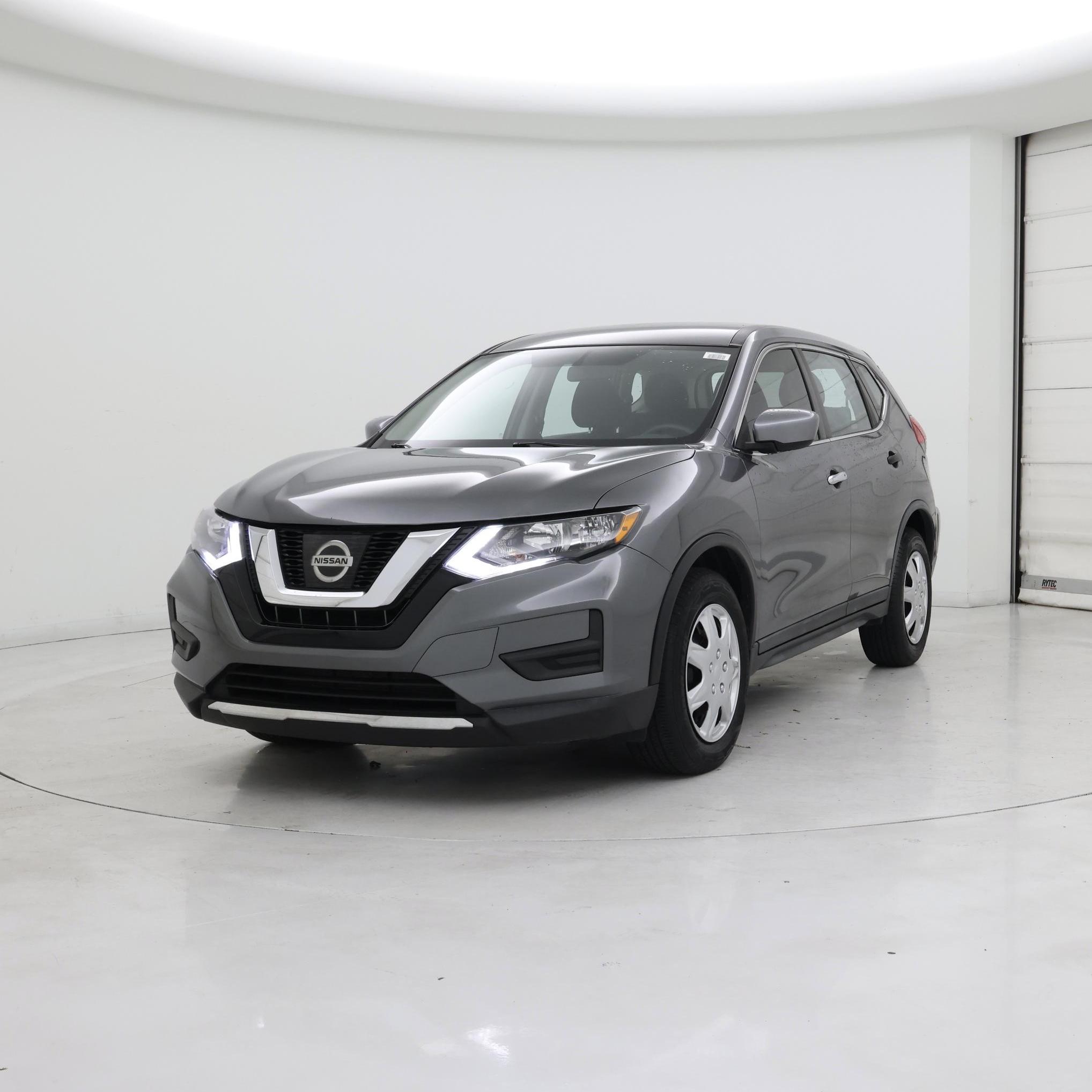 Thumbnail: 2017 Nissan Rogue - 4