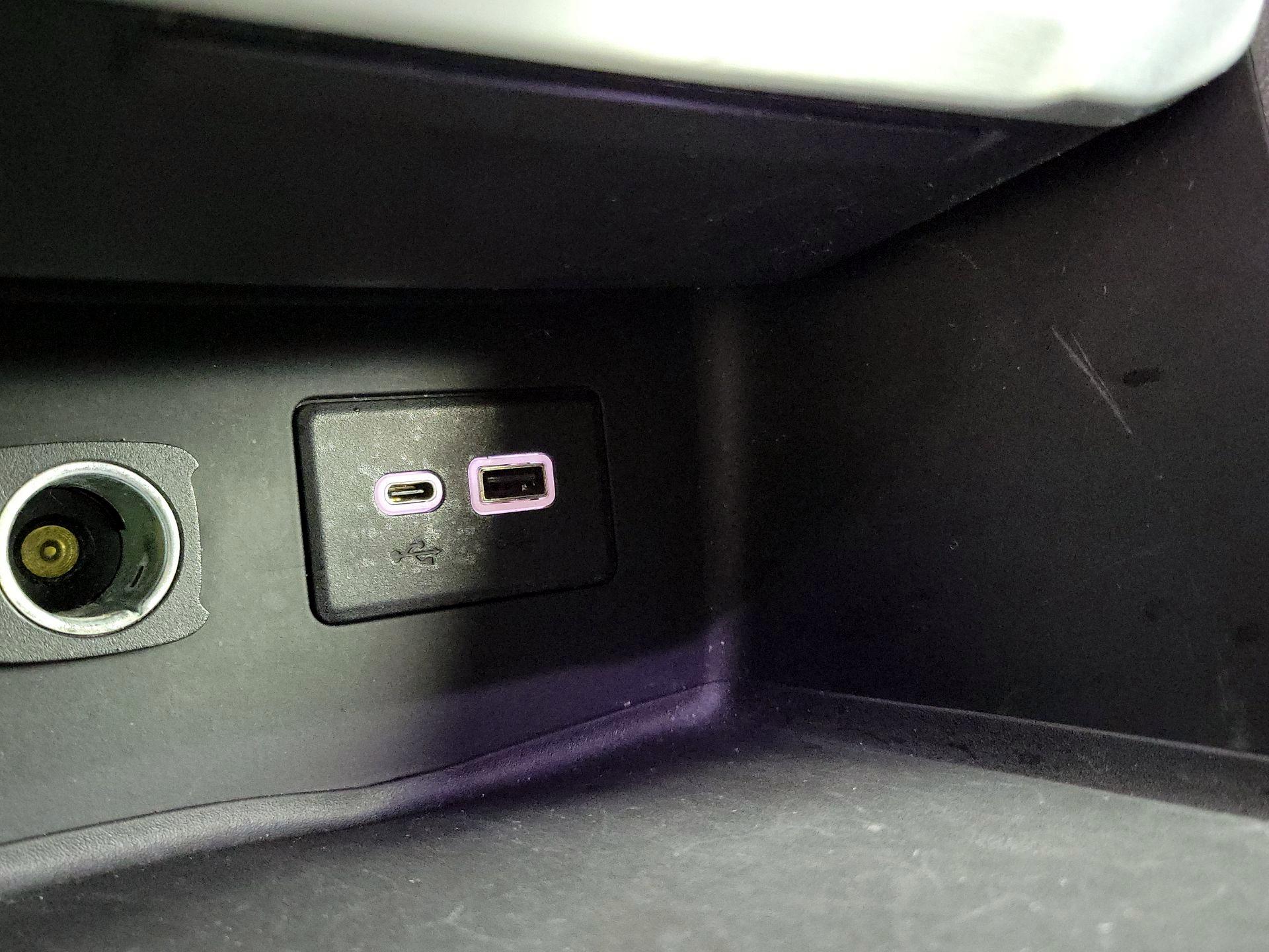 Thumbnail: 2020 GMC Acadia - 18