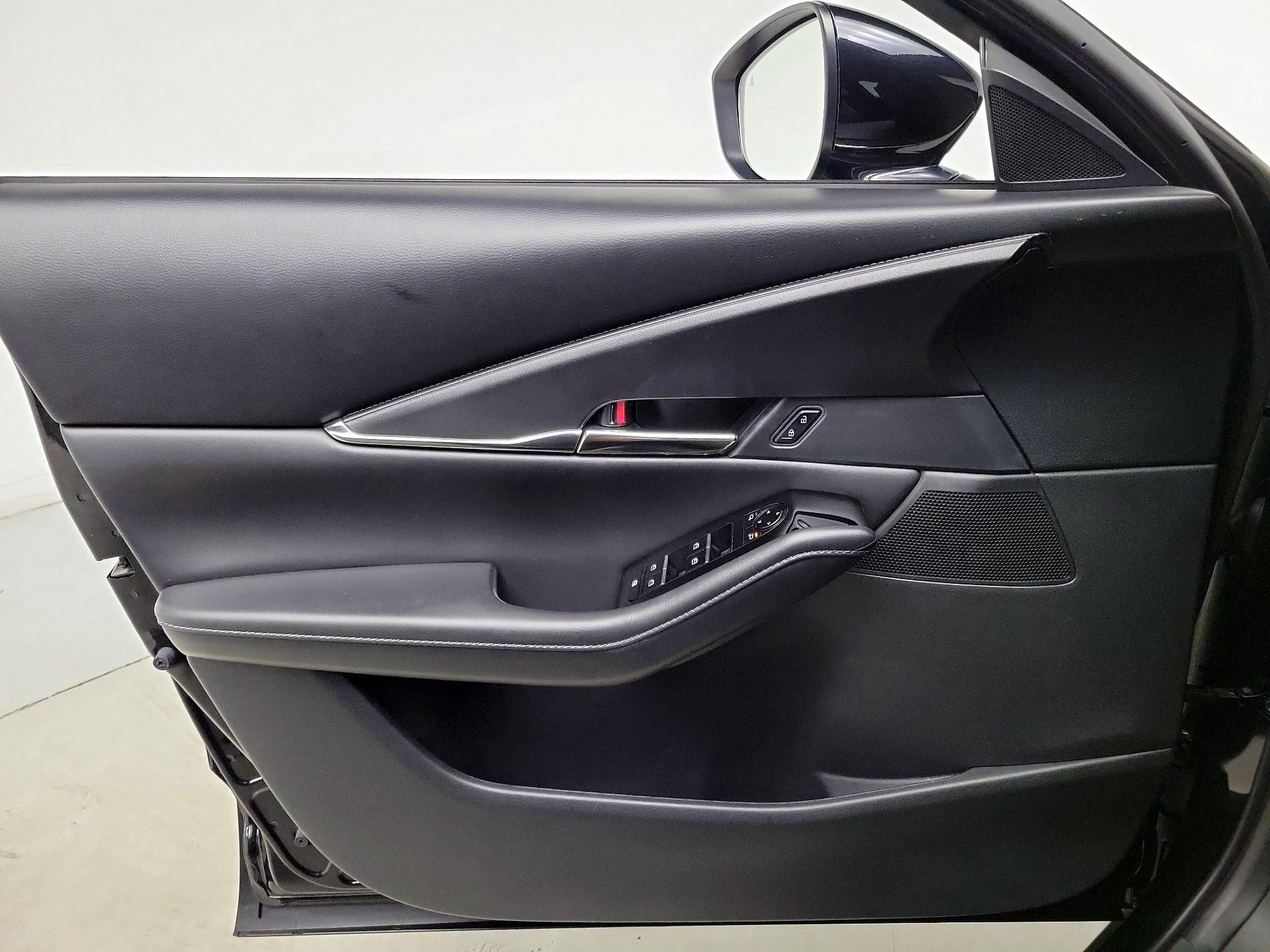 Thumbnail: 2023 Mazda CX-30 - 12