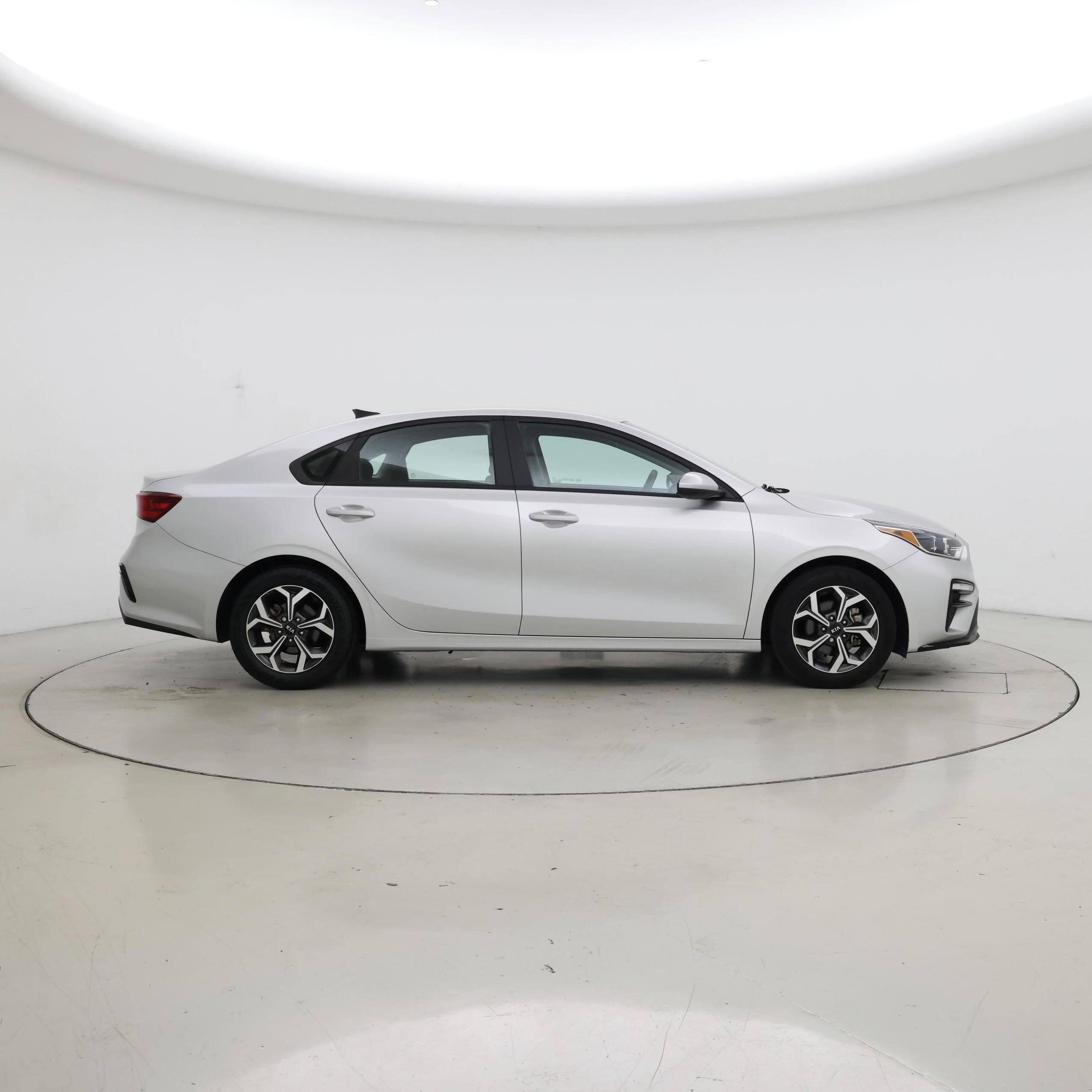 Thumbnail: 2020 Kia Forte - 7