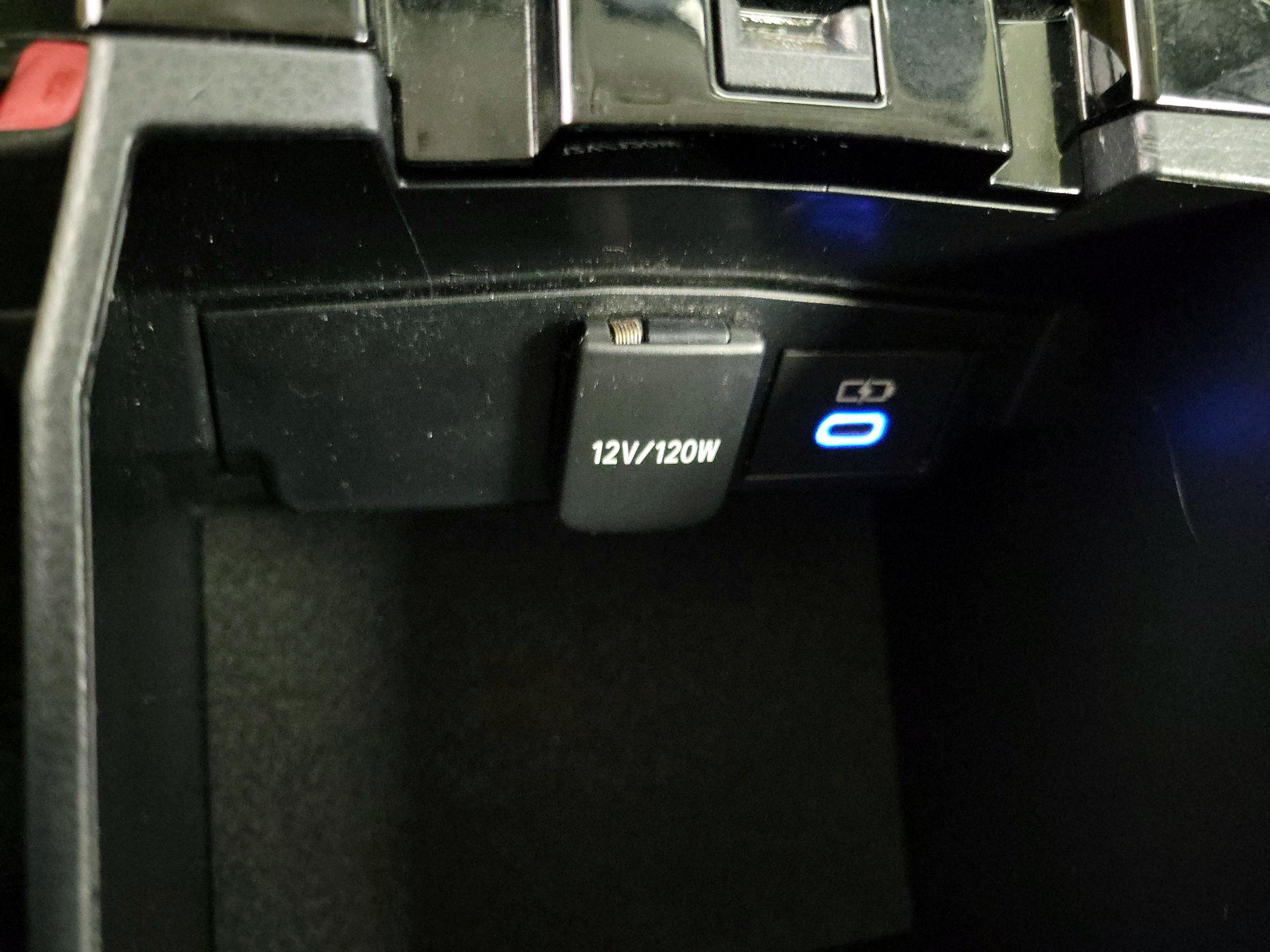 Thumbnail: 2022 Toyota Corolla - 18