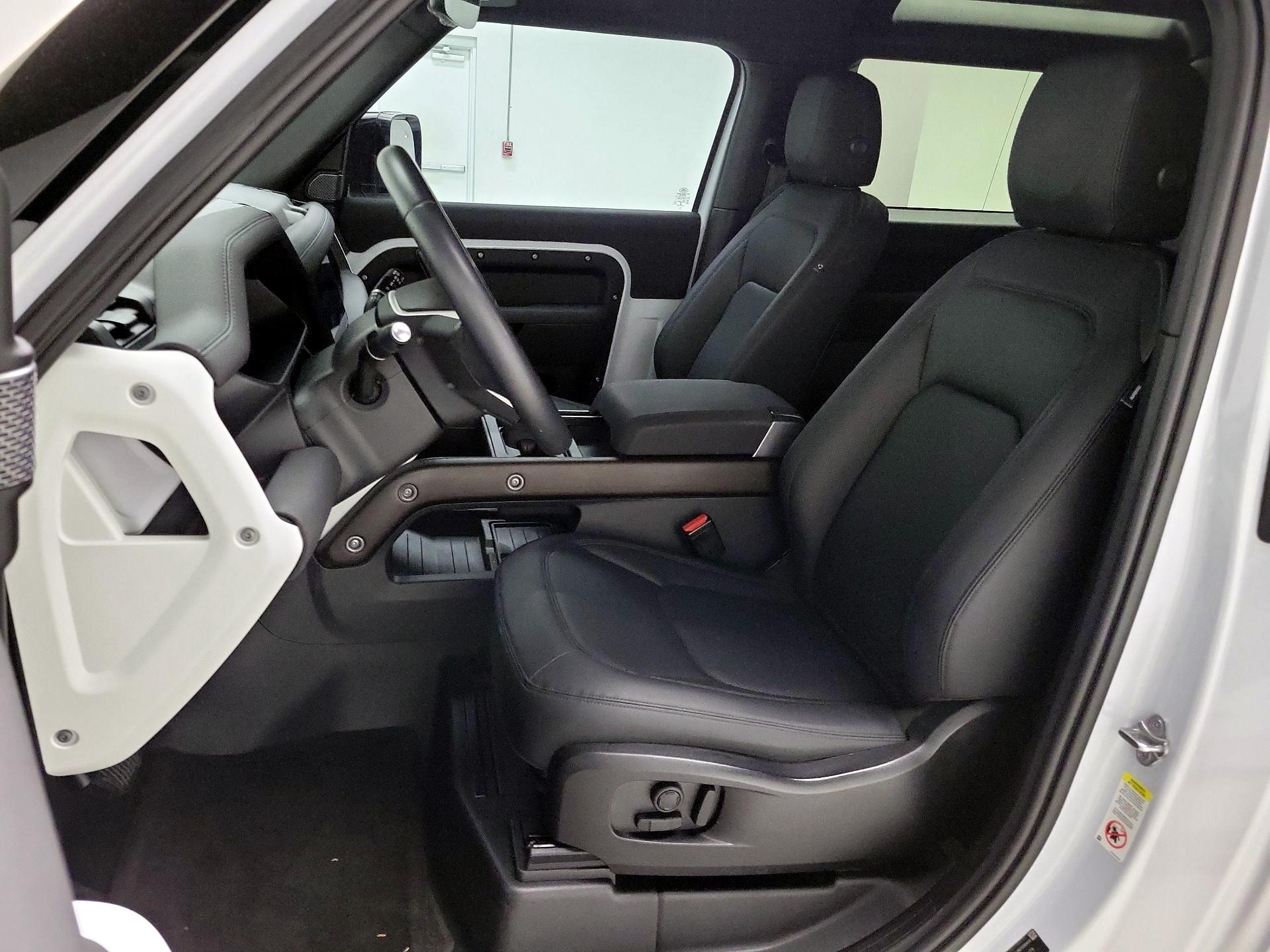 Thumbnail: 2023 Land Rover Defender - 11