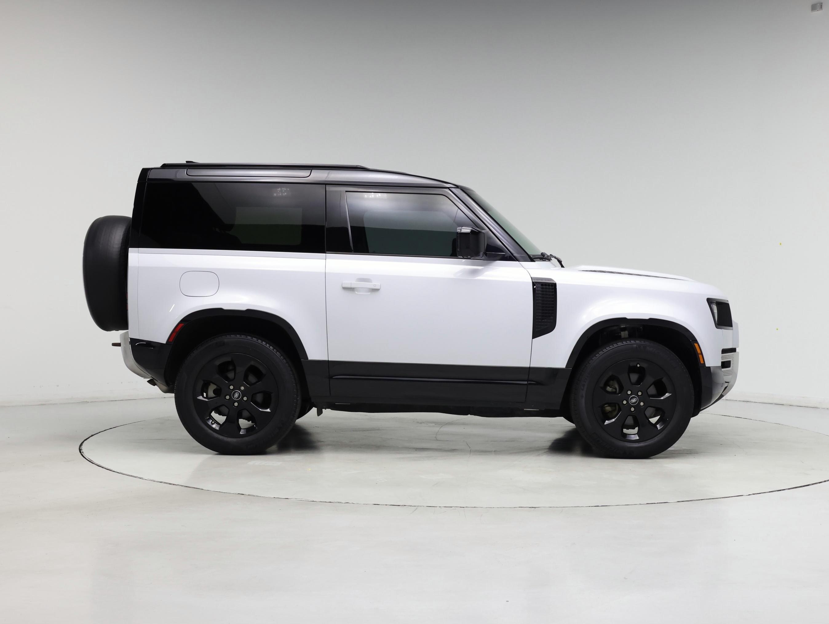 Thumbnail: 2023 Land Rover Defender - 7