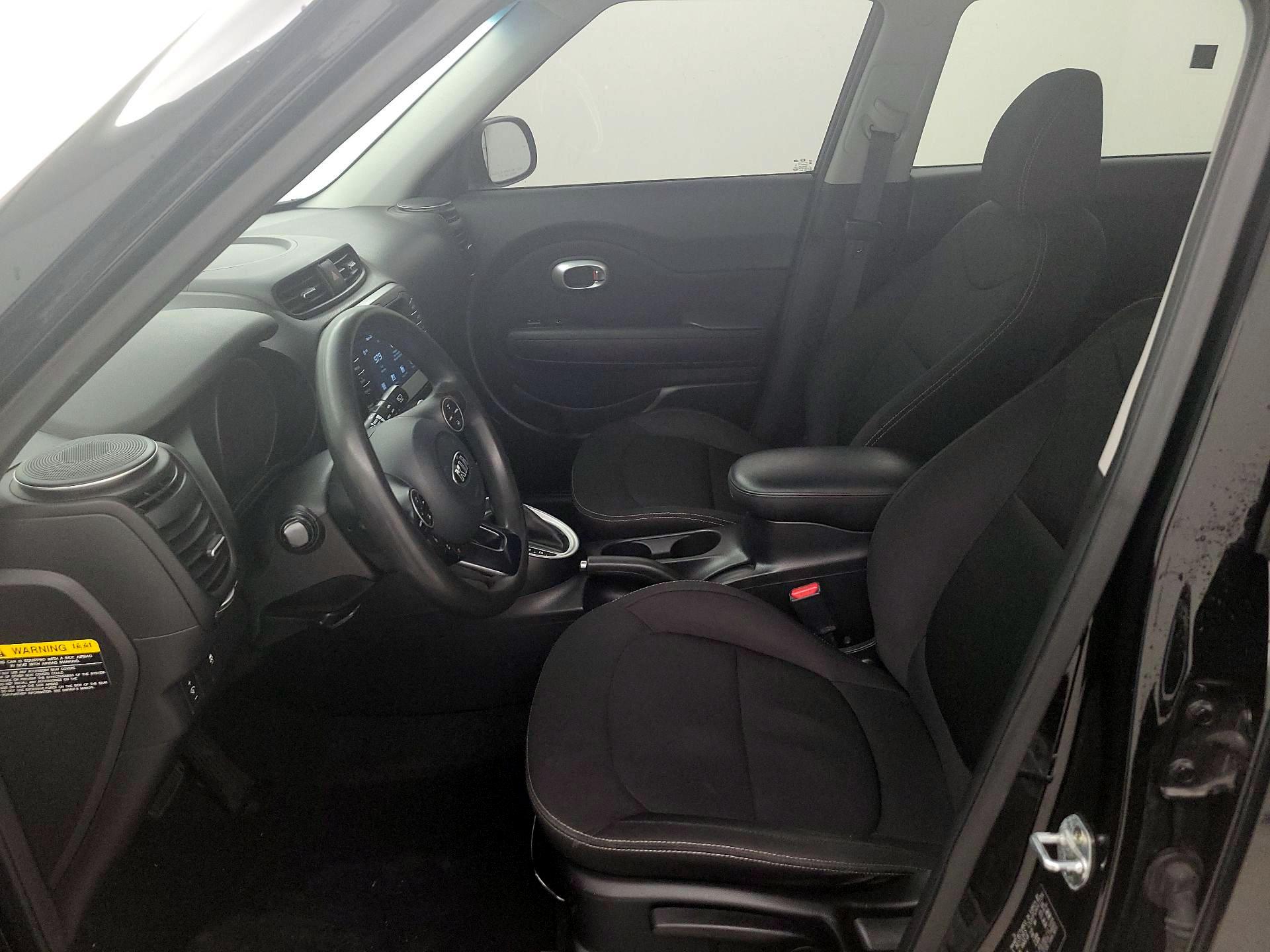 Thumbnail: 2018 Kia Soul - 11