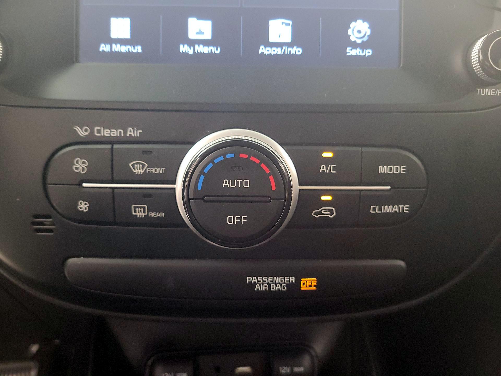 Thumbnail: 2018 Kia Soul - 16