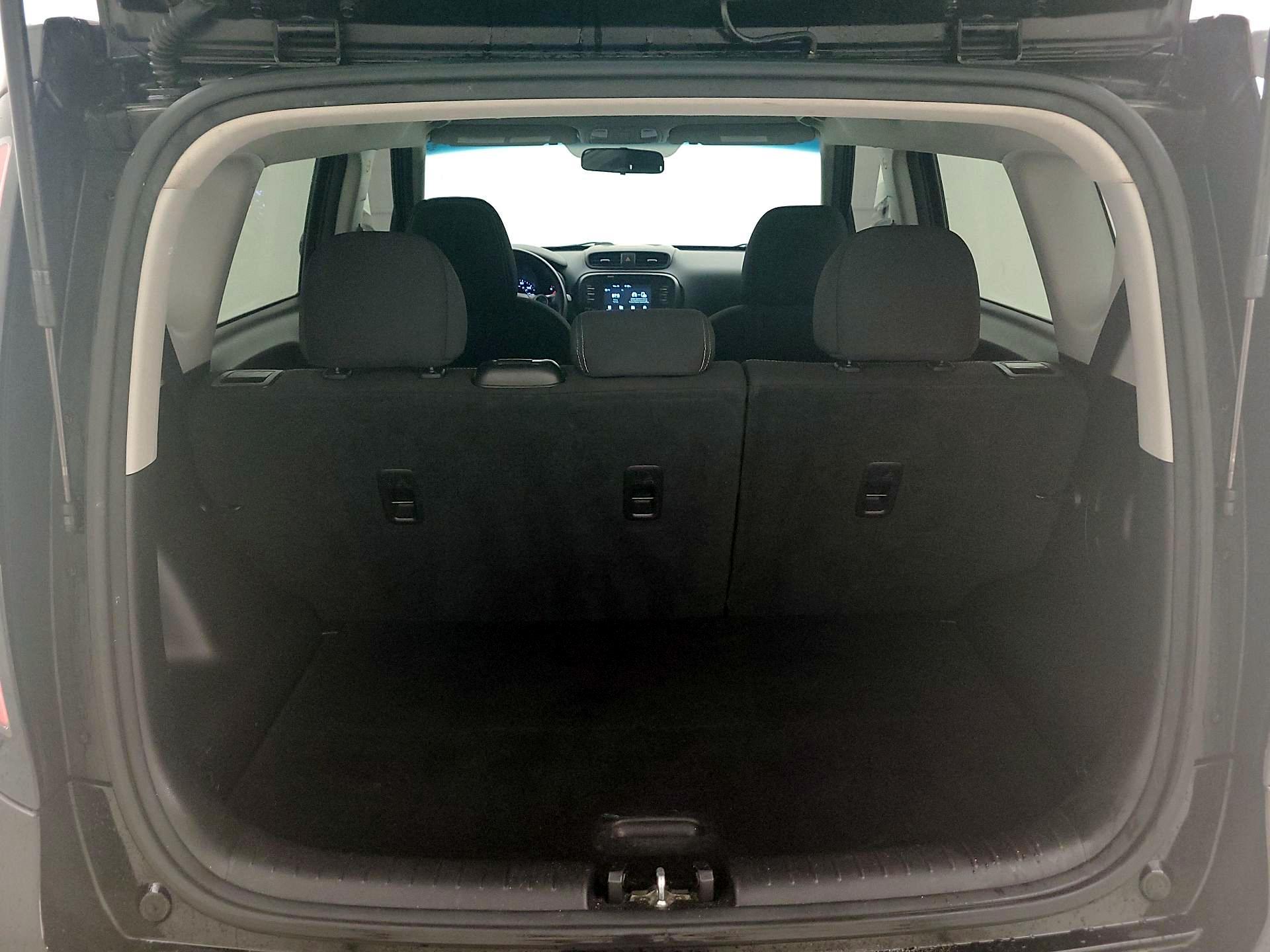 Thumbnail: 2018 Kia Soul - 20