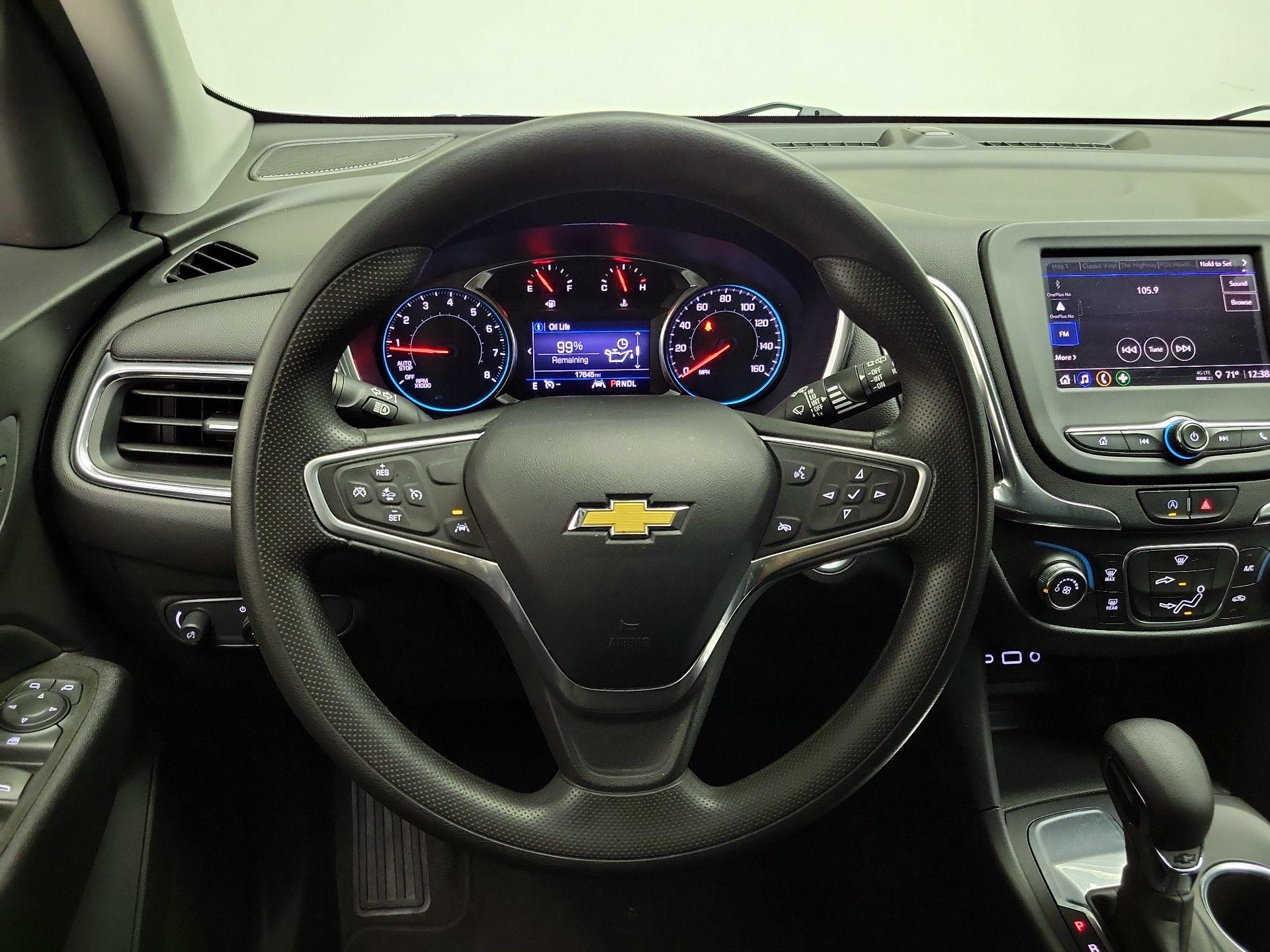 Thumbnail: 2022 Chevrolet Equinox - 10