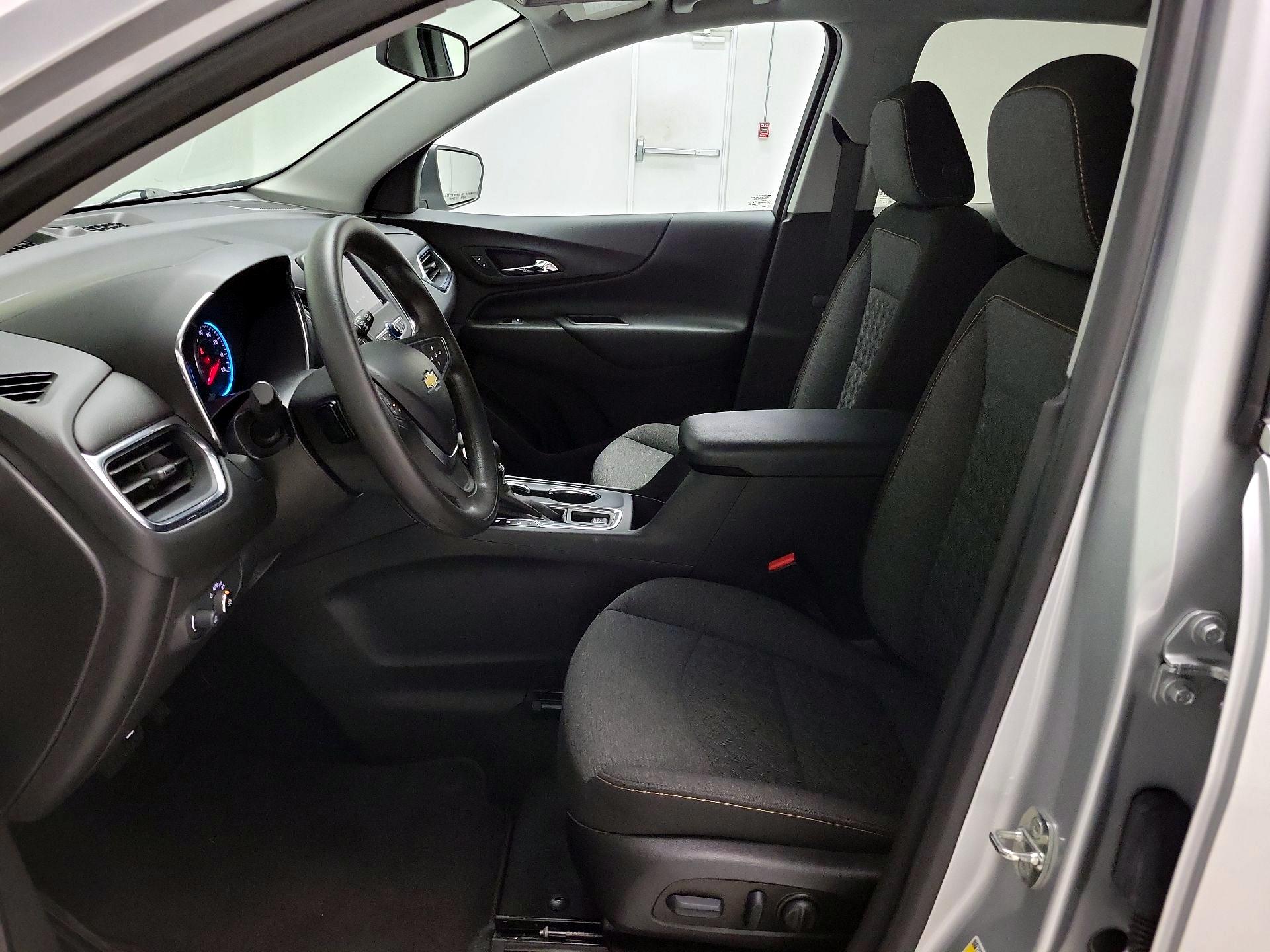 Thumbnail: 2022 Chevrolet Equinox - 11