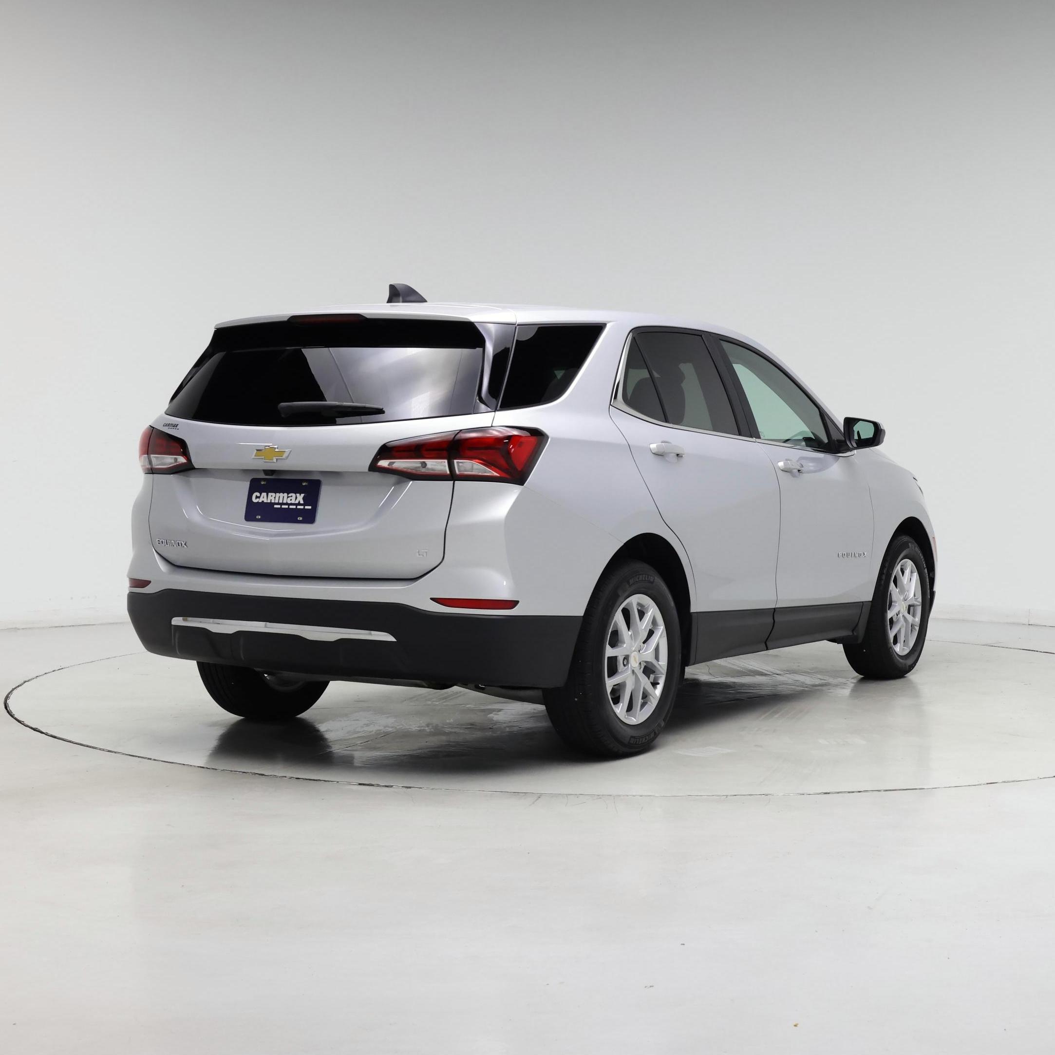 Thumbnail: 2022 Chevrolet Equinox - 8