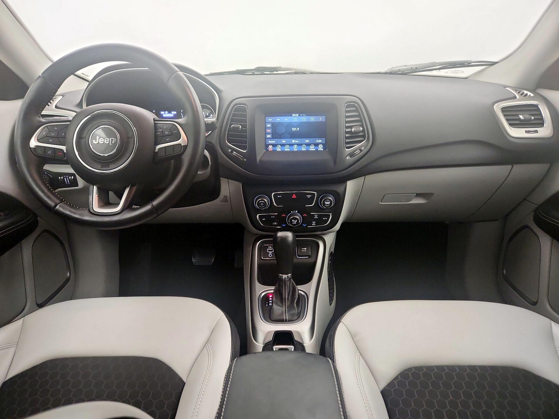 Thumbnail: 2020 Jeep Compass - 9