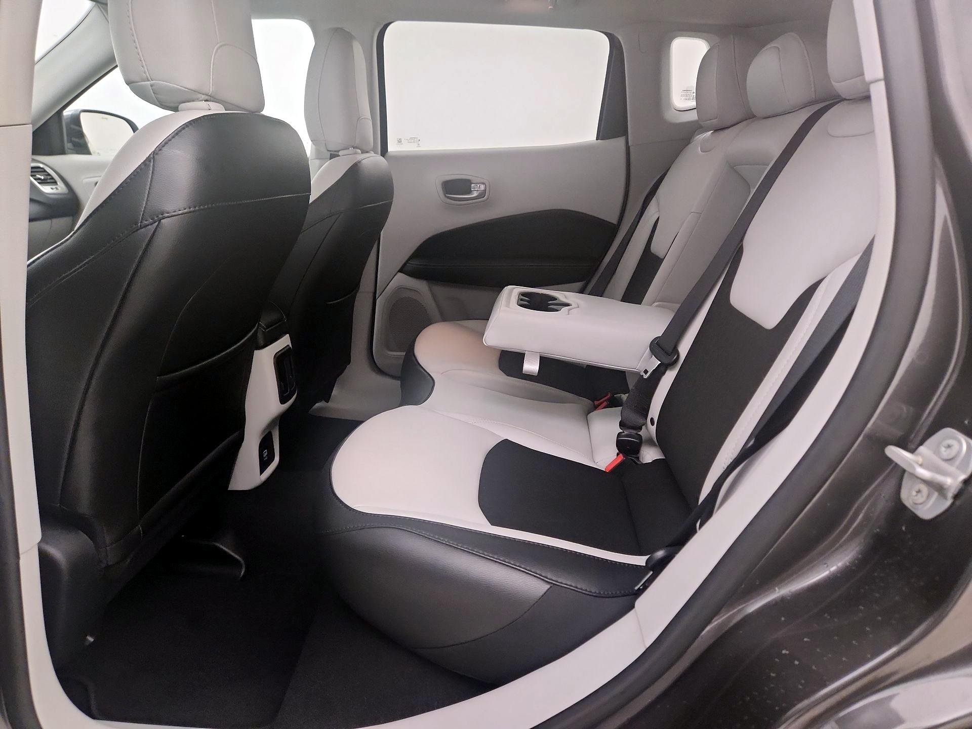 Thumbnail: 2020 Jeep Compass - 19