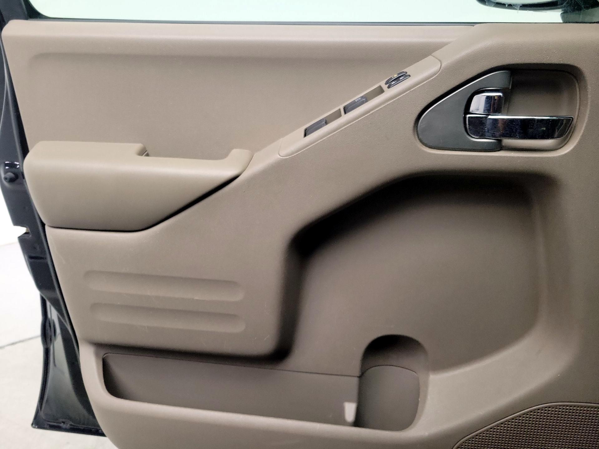 Thumbnail: 2016 Nissan Frontier - 12