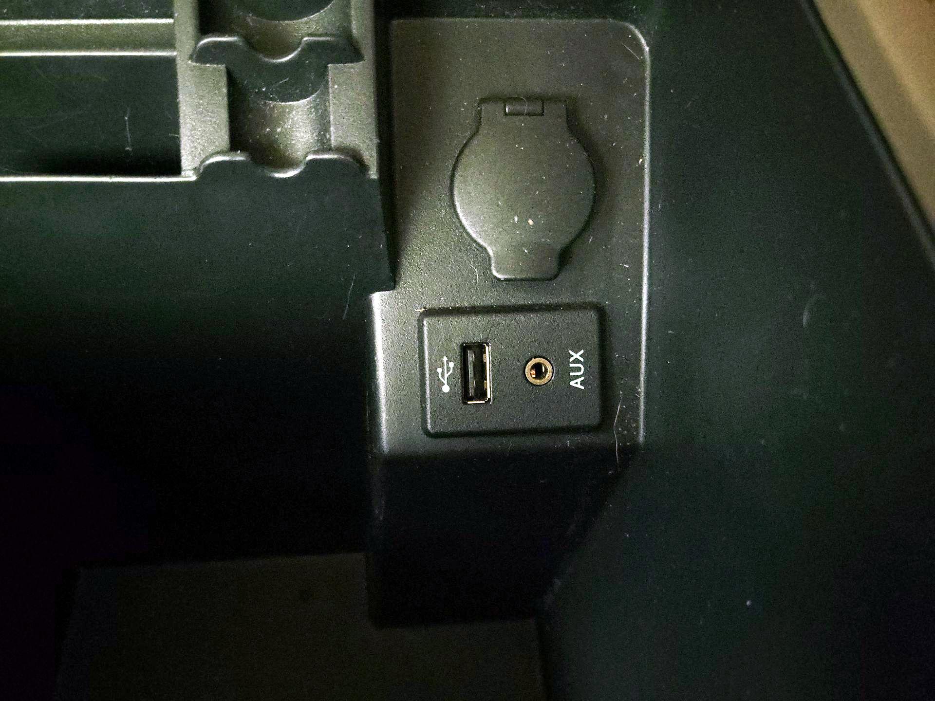 Thumbnail: 2016 Nissan Frontier - 17