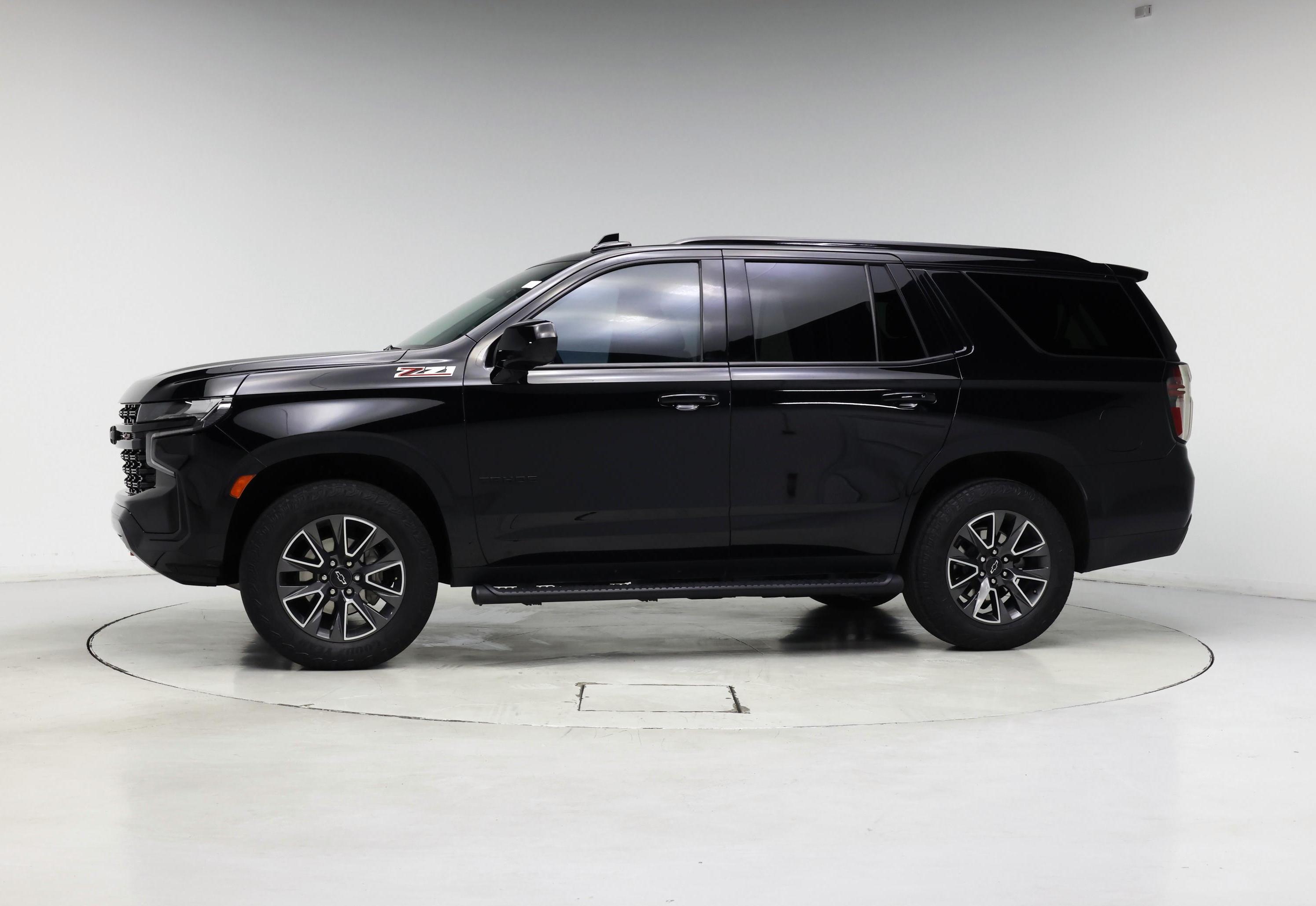 Thumbnail: 2023 Chevrolet Tahoe - 3