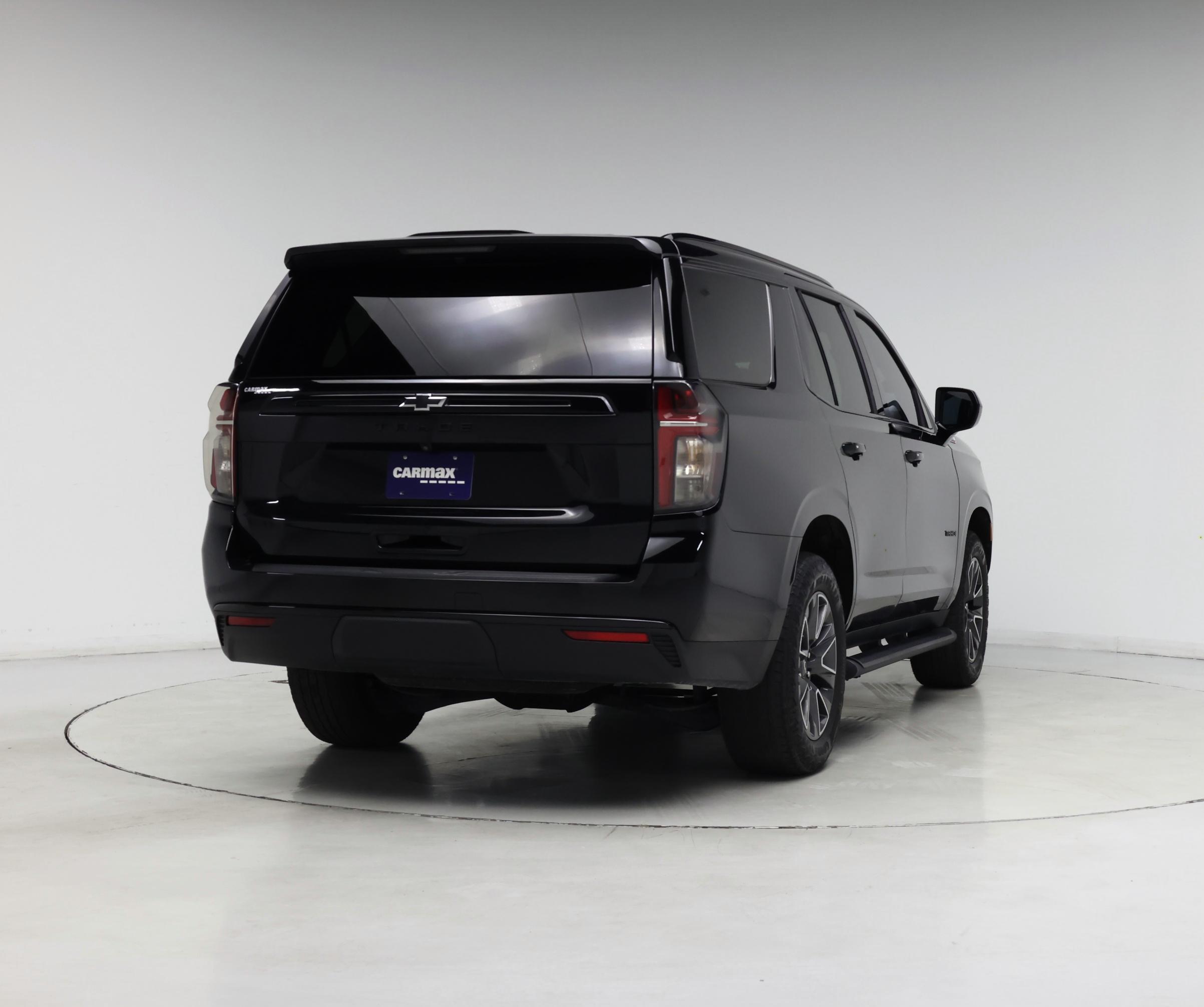 Thumbnail: 2023 Chevrolet Tahoe - 8