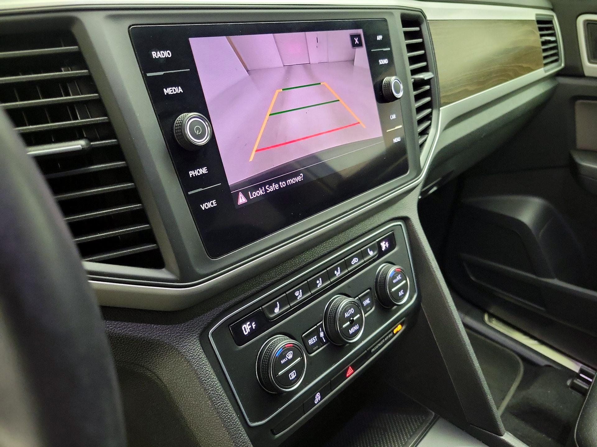 Thumbnail: 2021 Volkswagen Atlas - 14