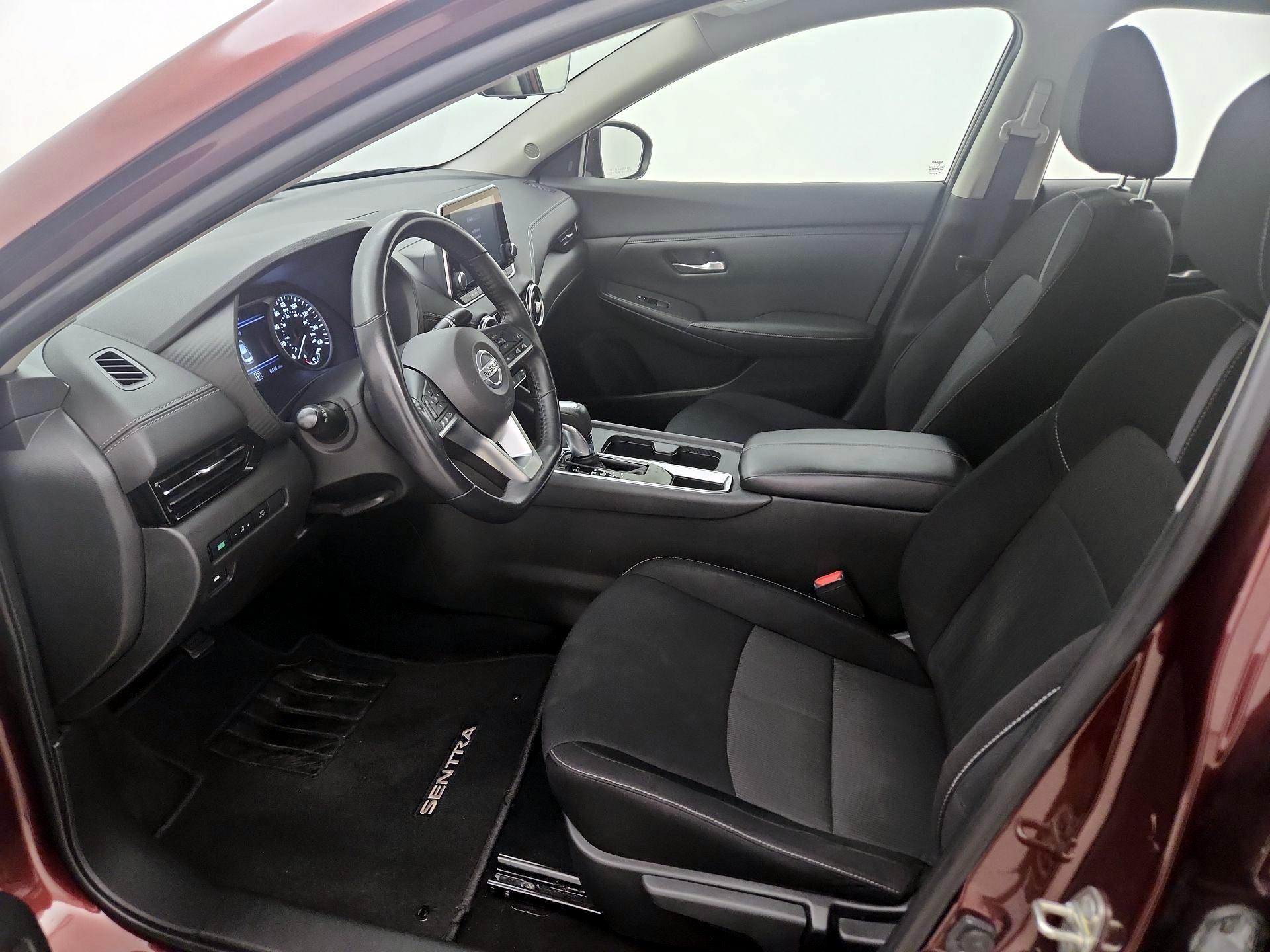 Thumbnail: 2020 Nissan Sentra - 11