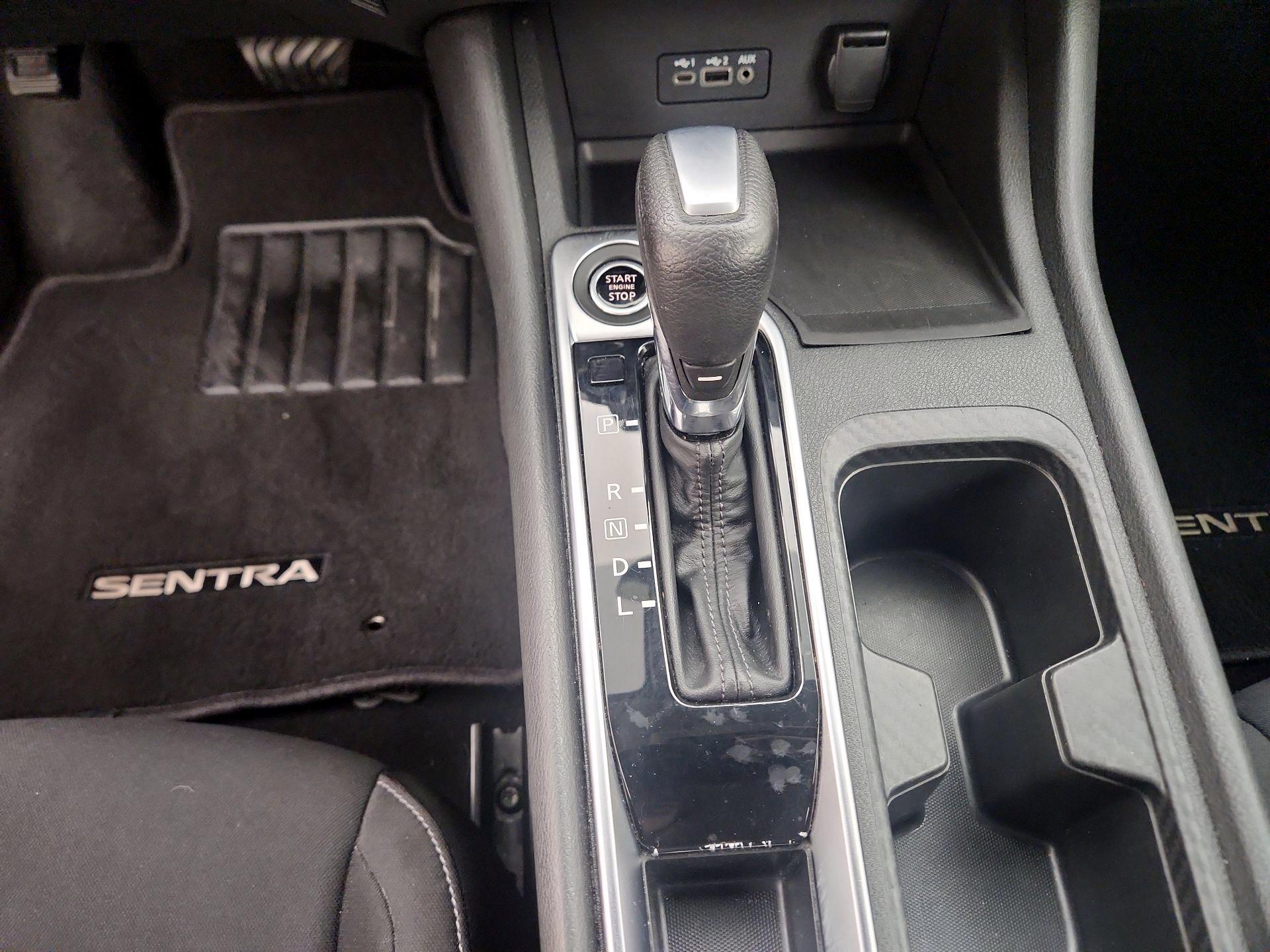 Thumbnail: 2020 Nissan Sentra - 17