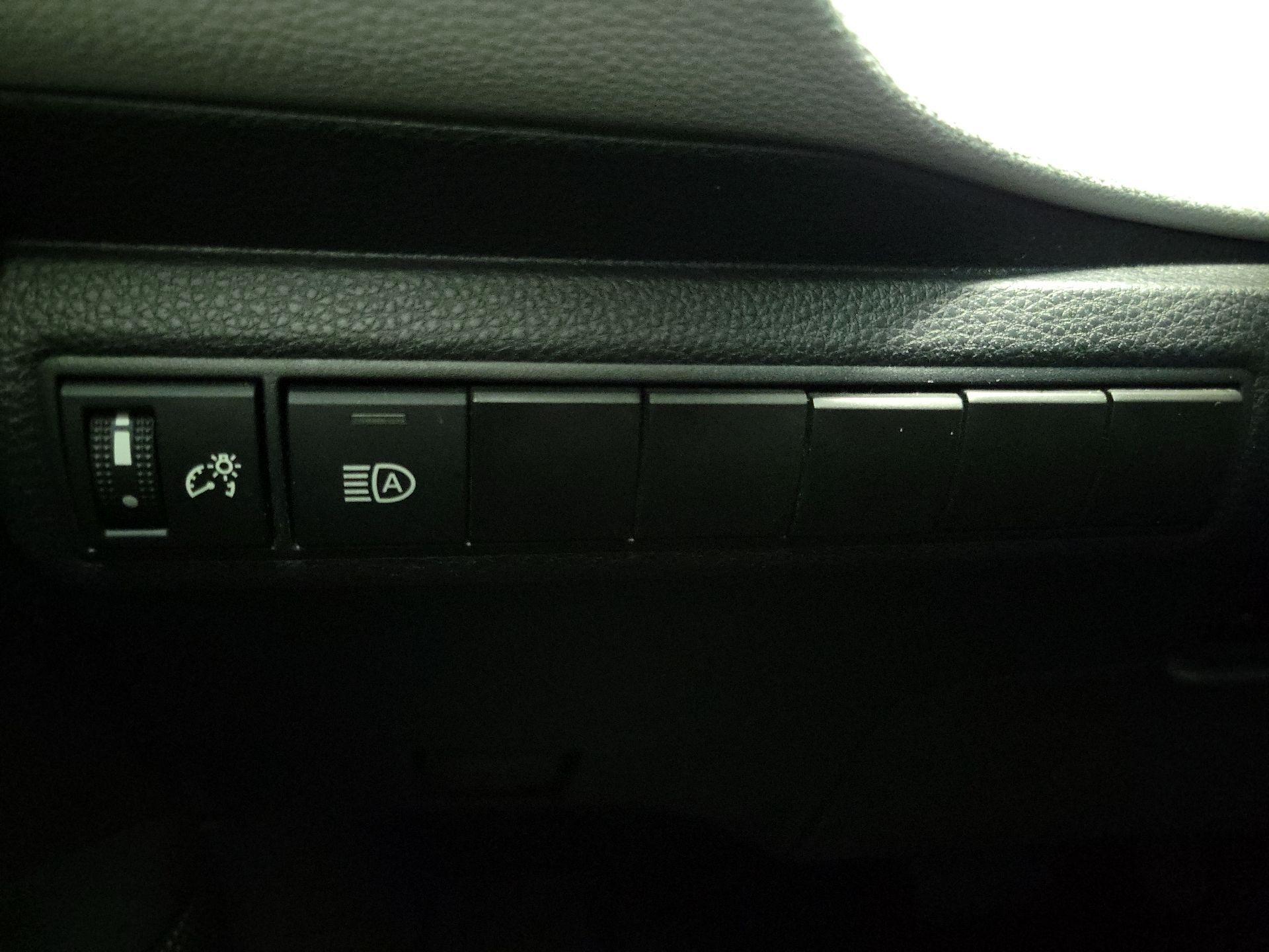 Thumbnail: 2022 Toyota Corolla - 13