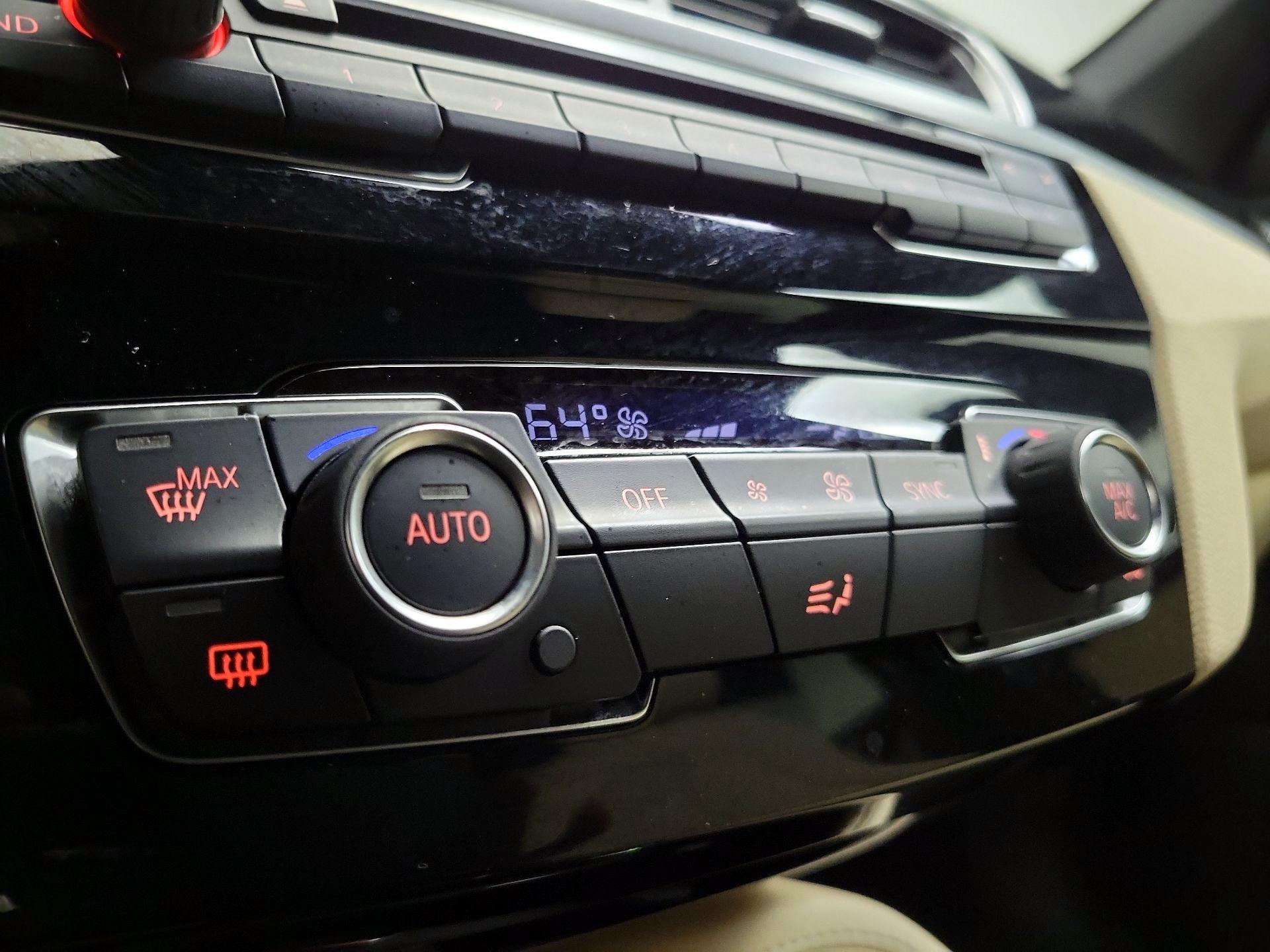 Thumbnail: 2018 BMW X1 - 16