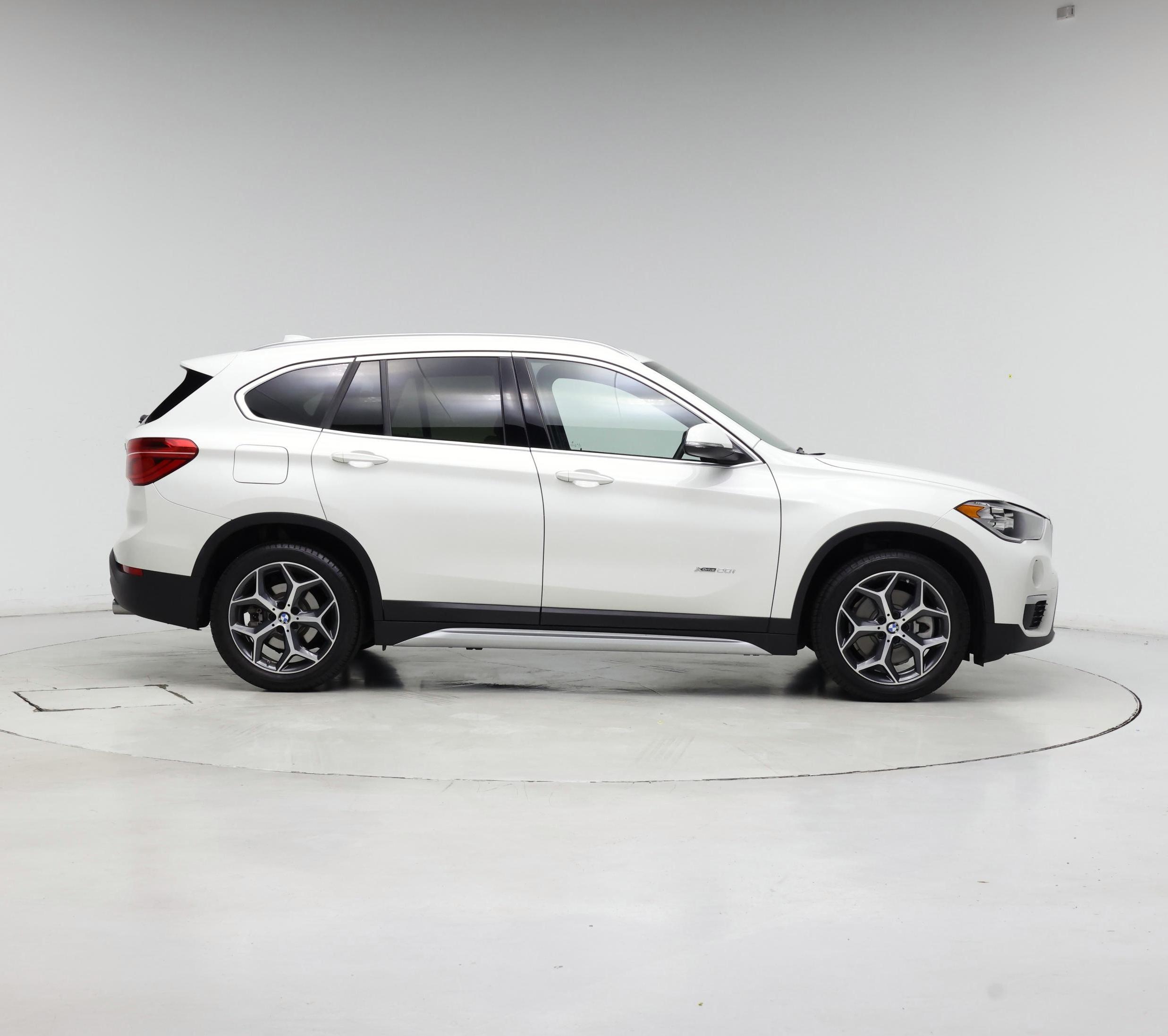 Thumbnail: 2018 BMW X1 - 7