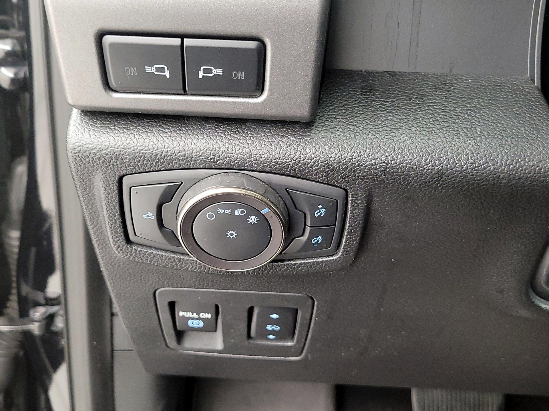 Thumbnail: 2019 Ford F-150 - 13