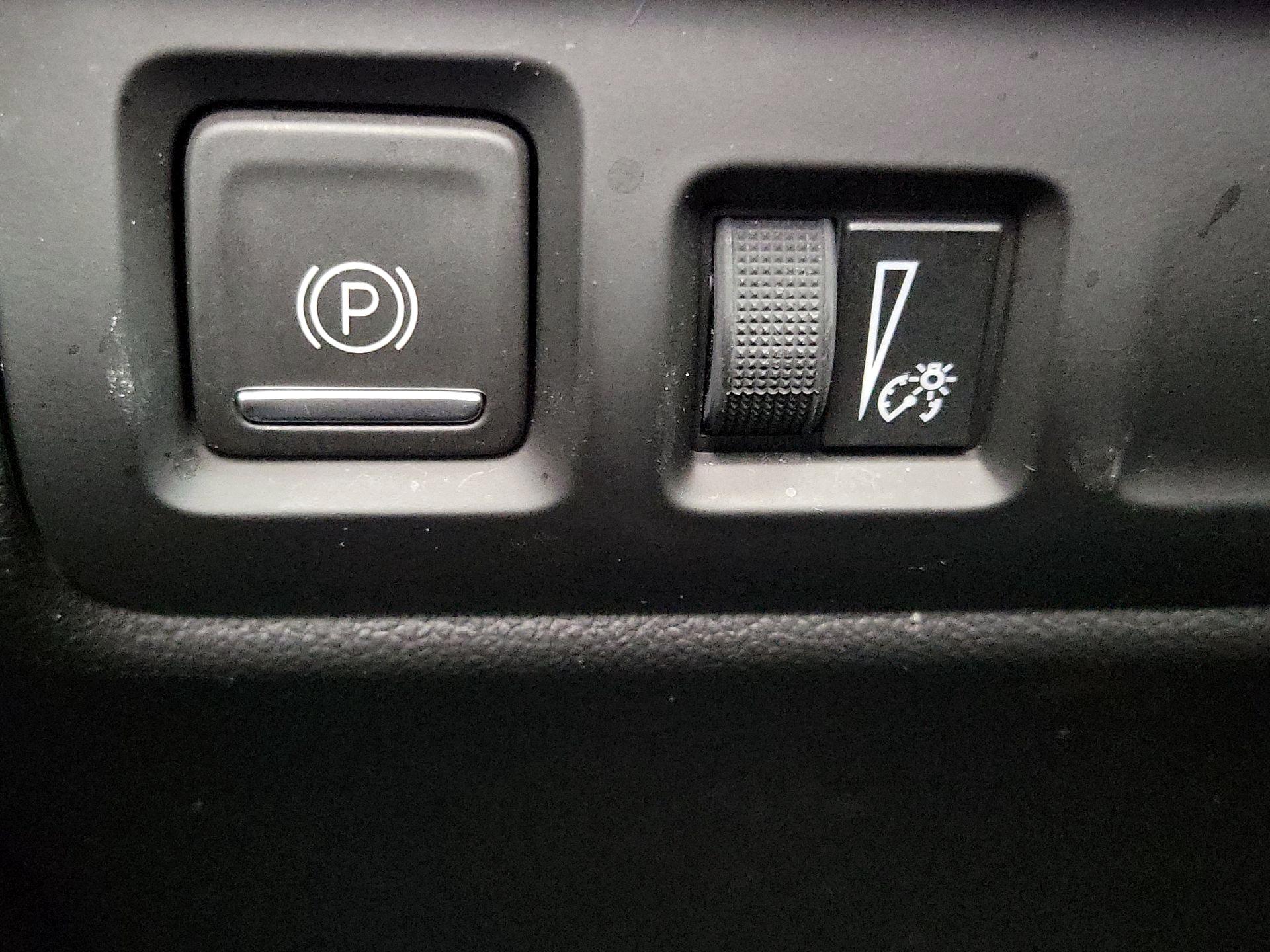 Thumbnail: 2019 Cadillac XT4 - 13