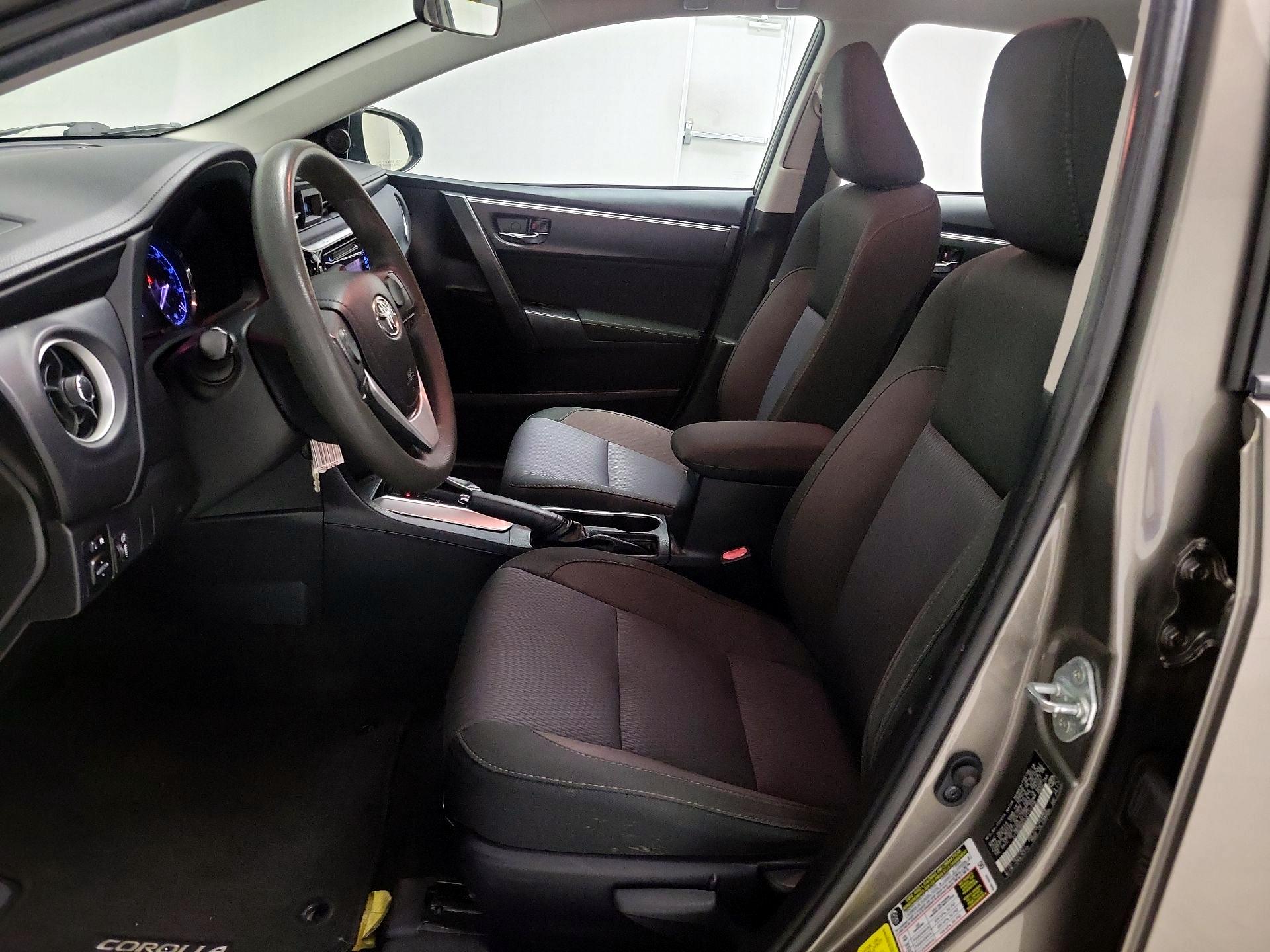 Thumbnail: 2018 Toyota Corolla - 11