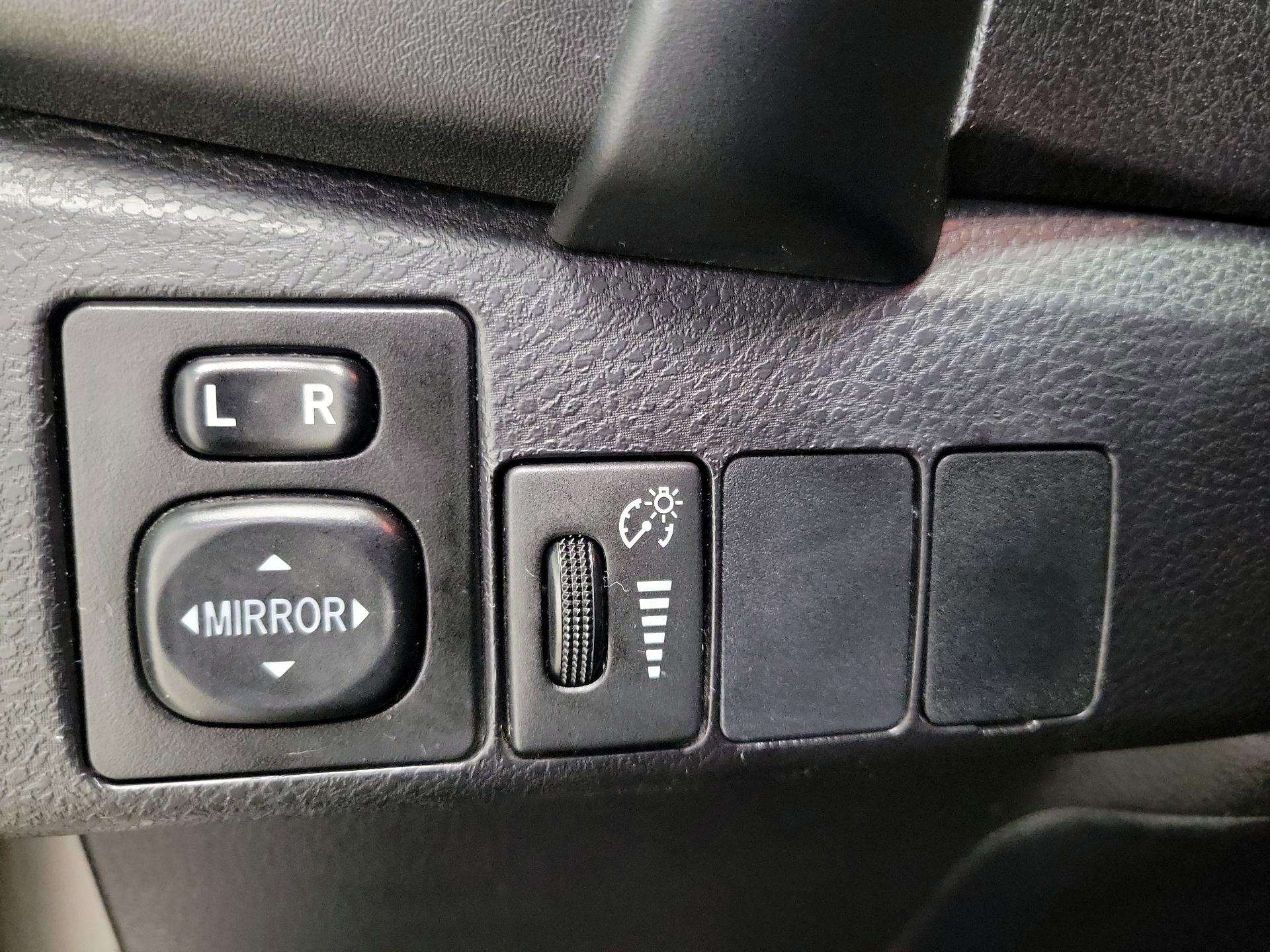 Thumbnail: 2018 Toyota Corolla - 13