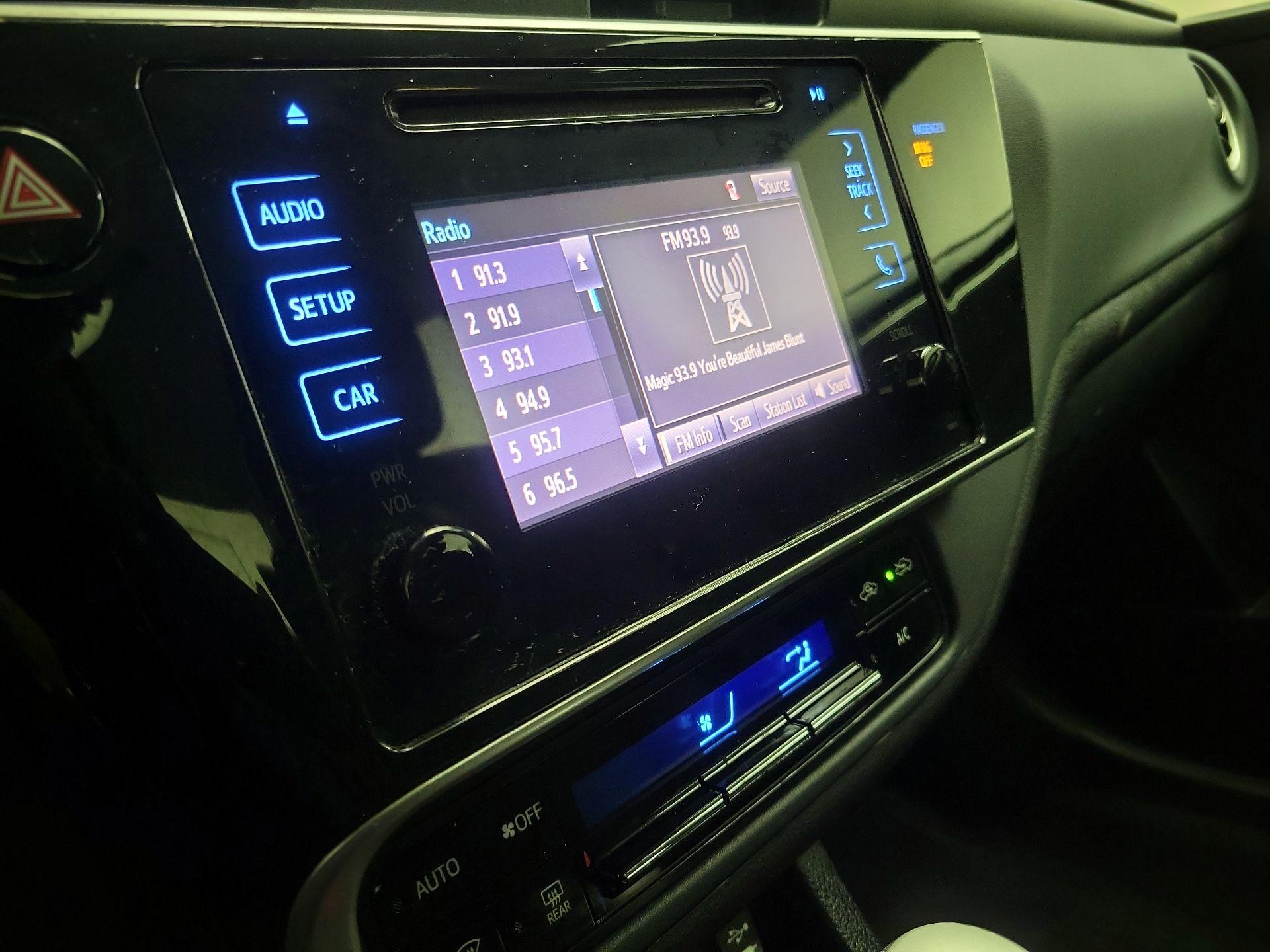 Thumbnail: 2018 Toyota Corolla - 15