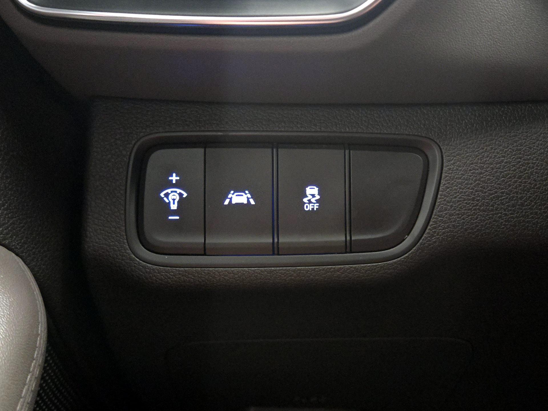 Thumbnail: 2020 Hyundai Santa Fe - 13