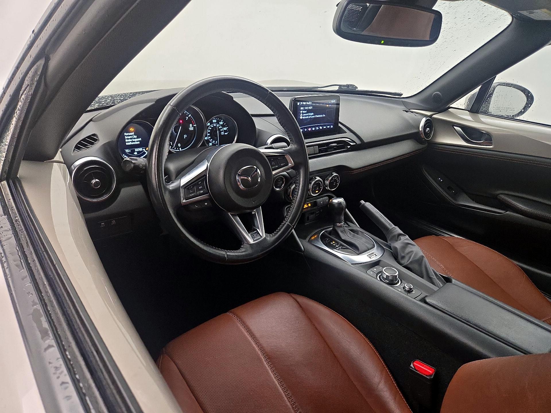 Thumbnail: 2022 Mazda MX-5 Miata - 9