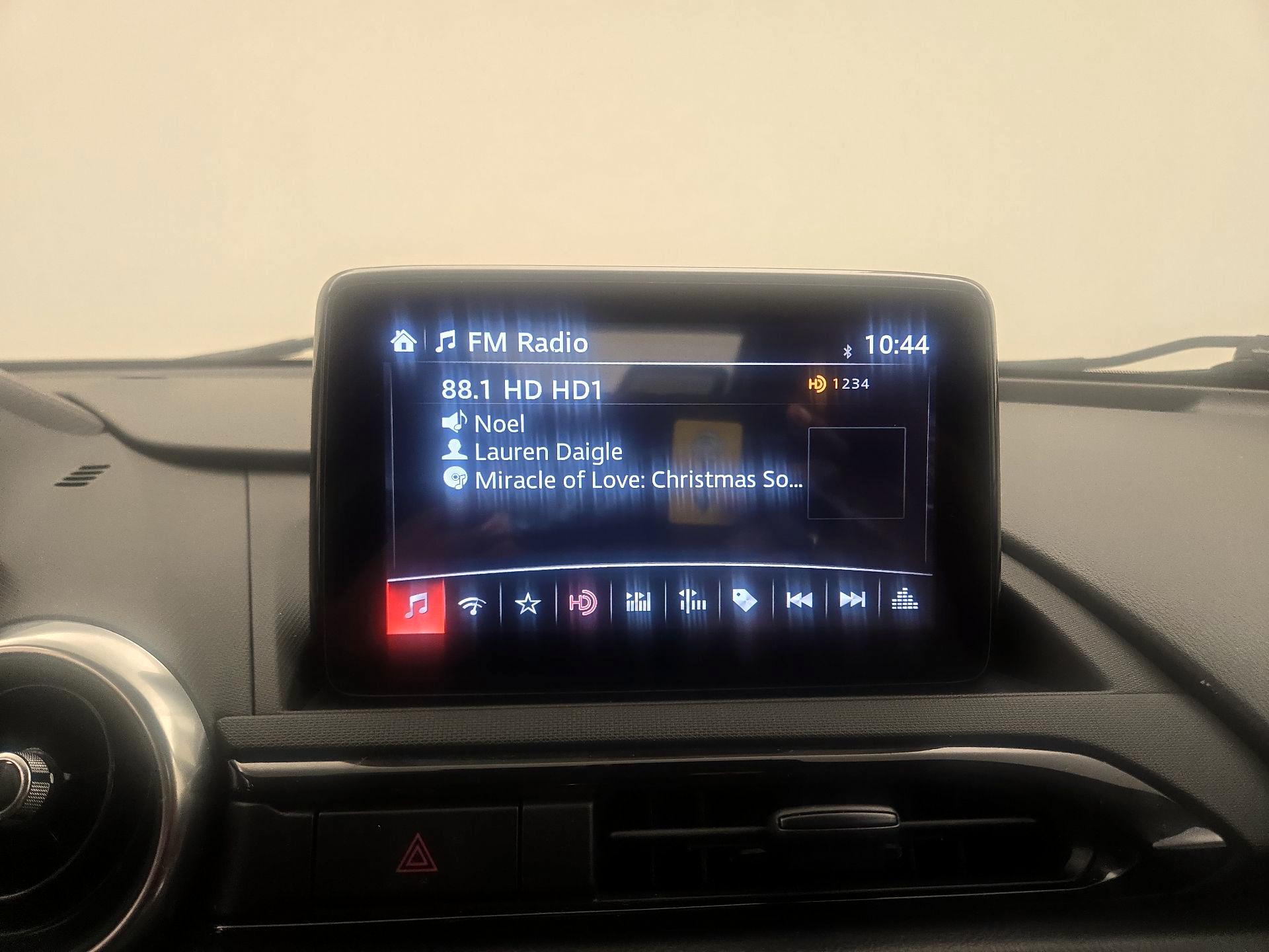 Thumbnail: 2022 Mazda MX-5 Miata - 15