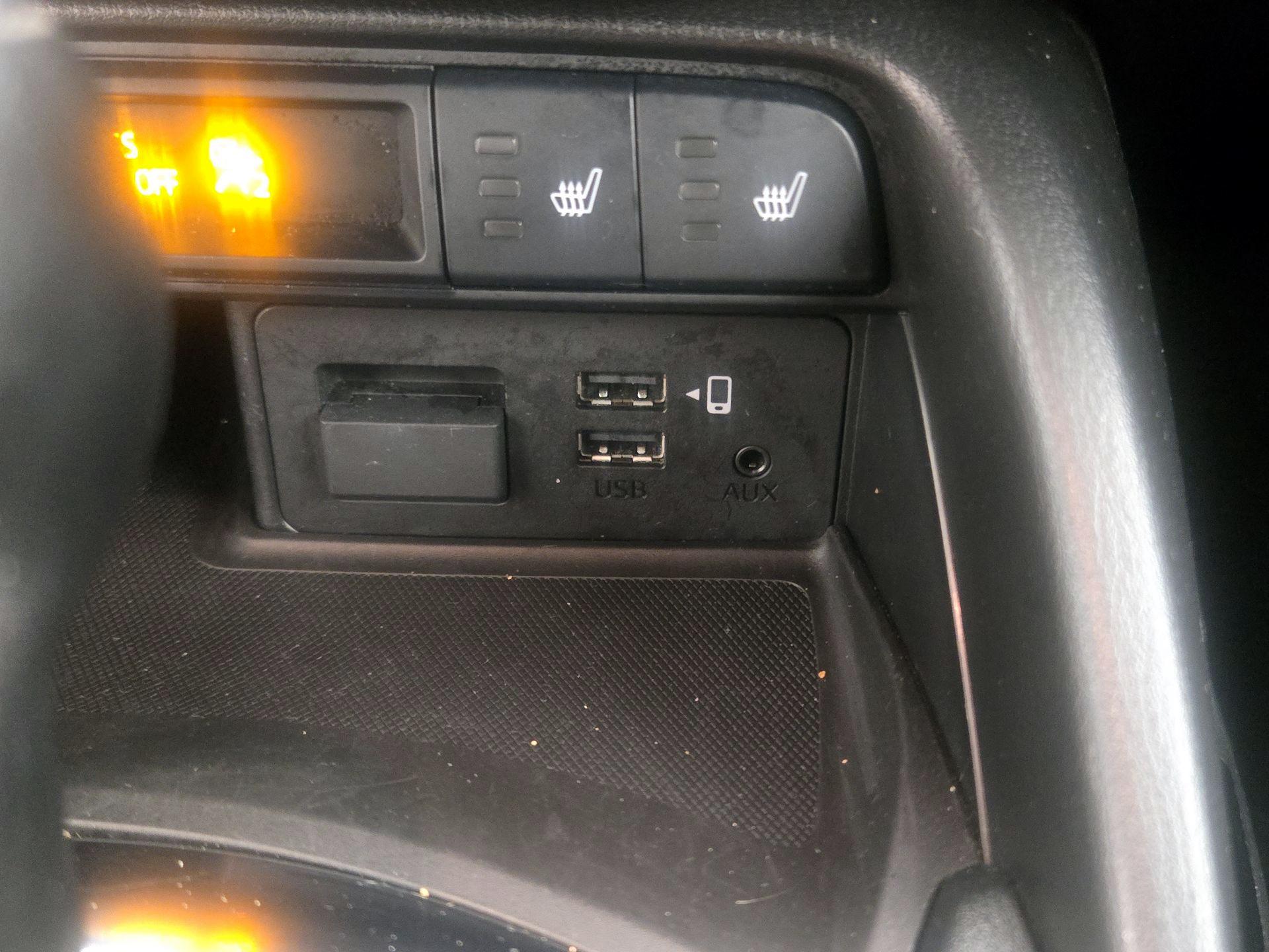 Thumbnail: 2022 Mazda MX-5 Miata - 18