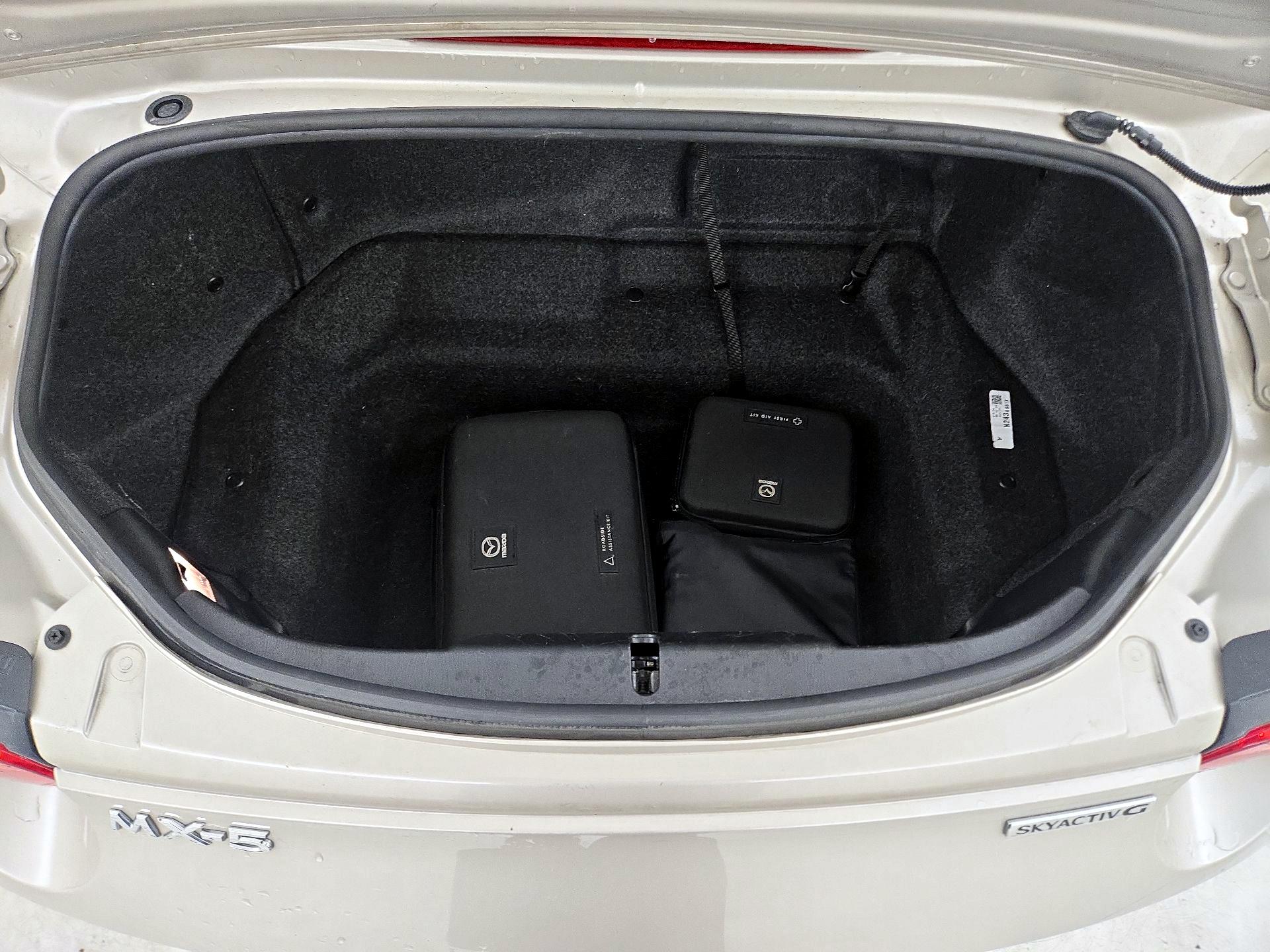 Thumbnail: 2022 Mazda MX-5 Miata - 19