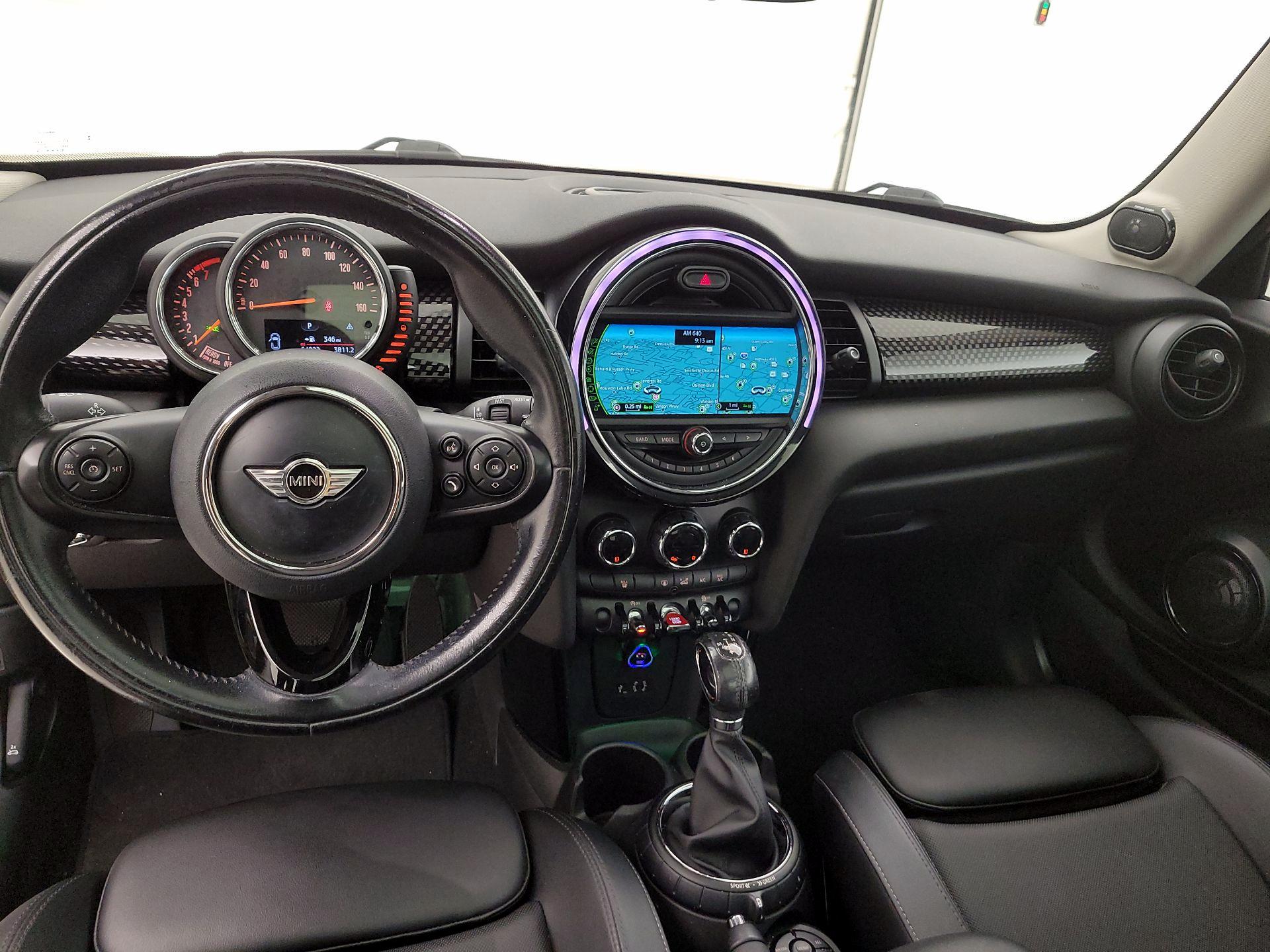 Thumbnail: 2017 MINI Cooper - 9