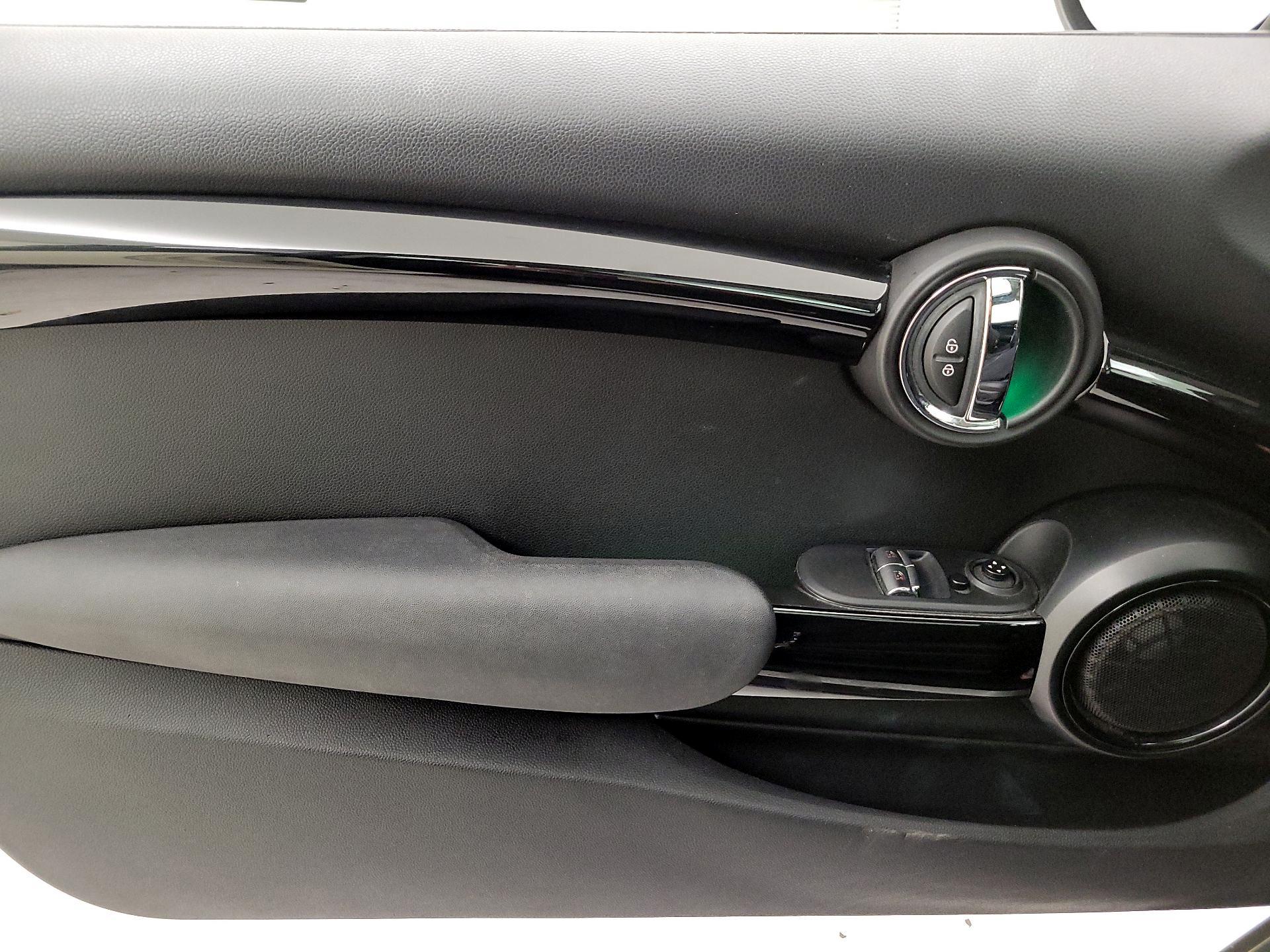 Thumbnail: 2017 MINI Cooper - 12