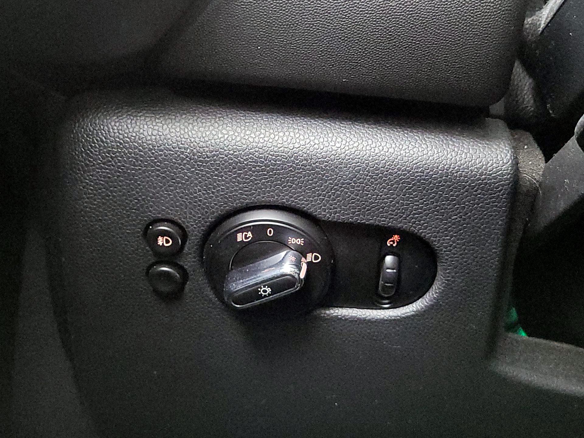 Thumbnail: 2017 MINI Cooper - 13