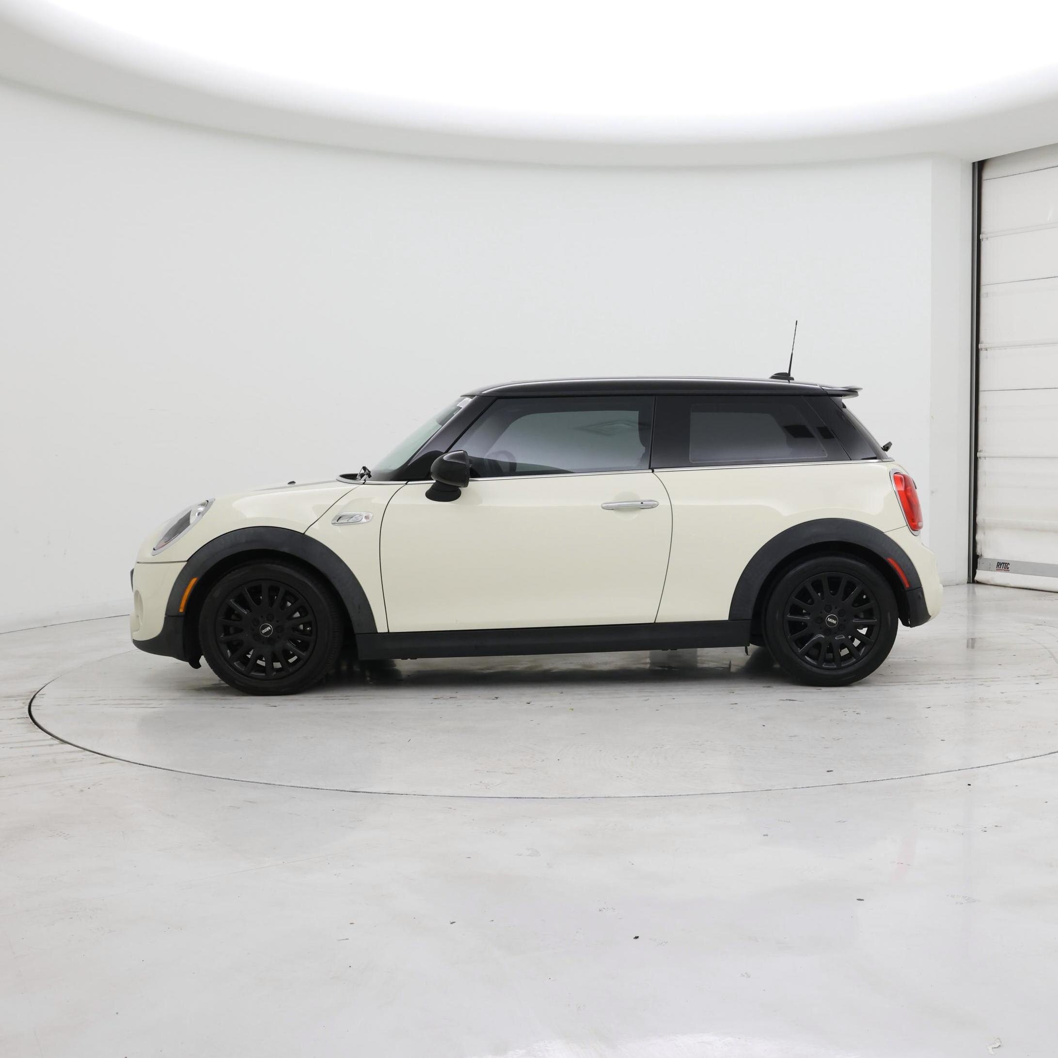 Thumbnail: 2017 MINI Cooper - 3