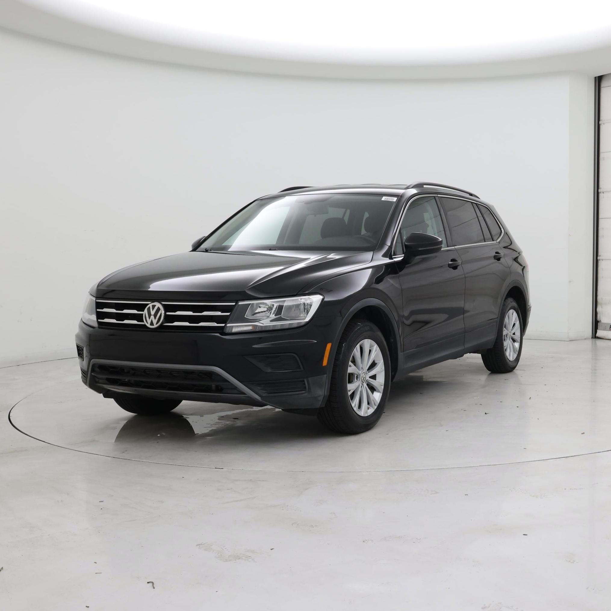 Thumbnail: 2019 Volkswagen Tiguan - 4