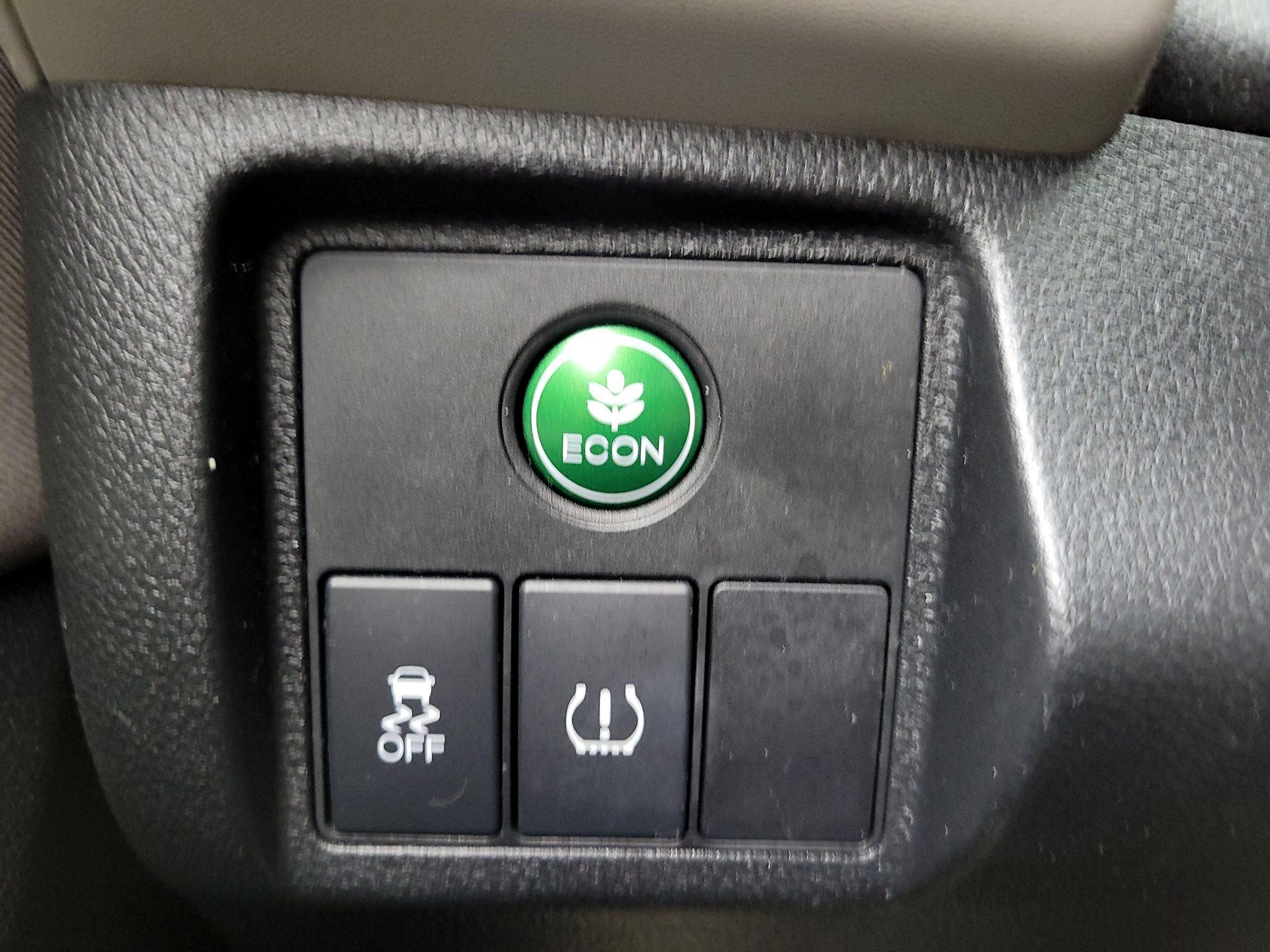 Thumbnail: 2018 Honda HR-V - 13